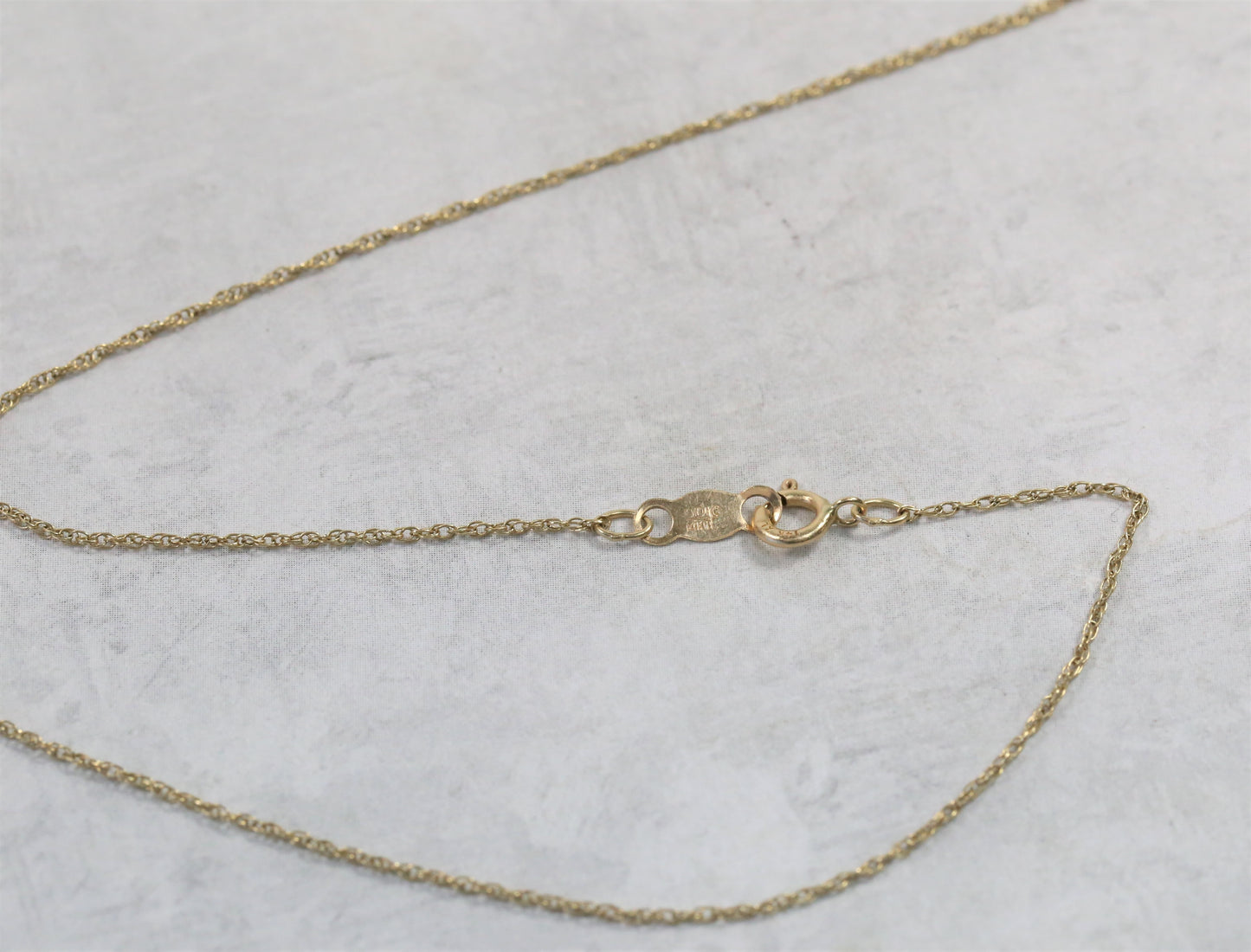 14k Yellow Gold Diamond Pendant Necklace, 17 inches - 1.1g