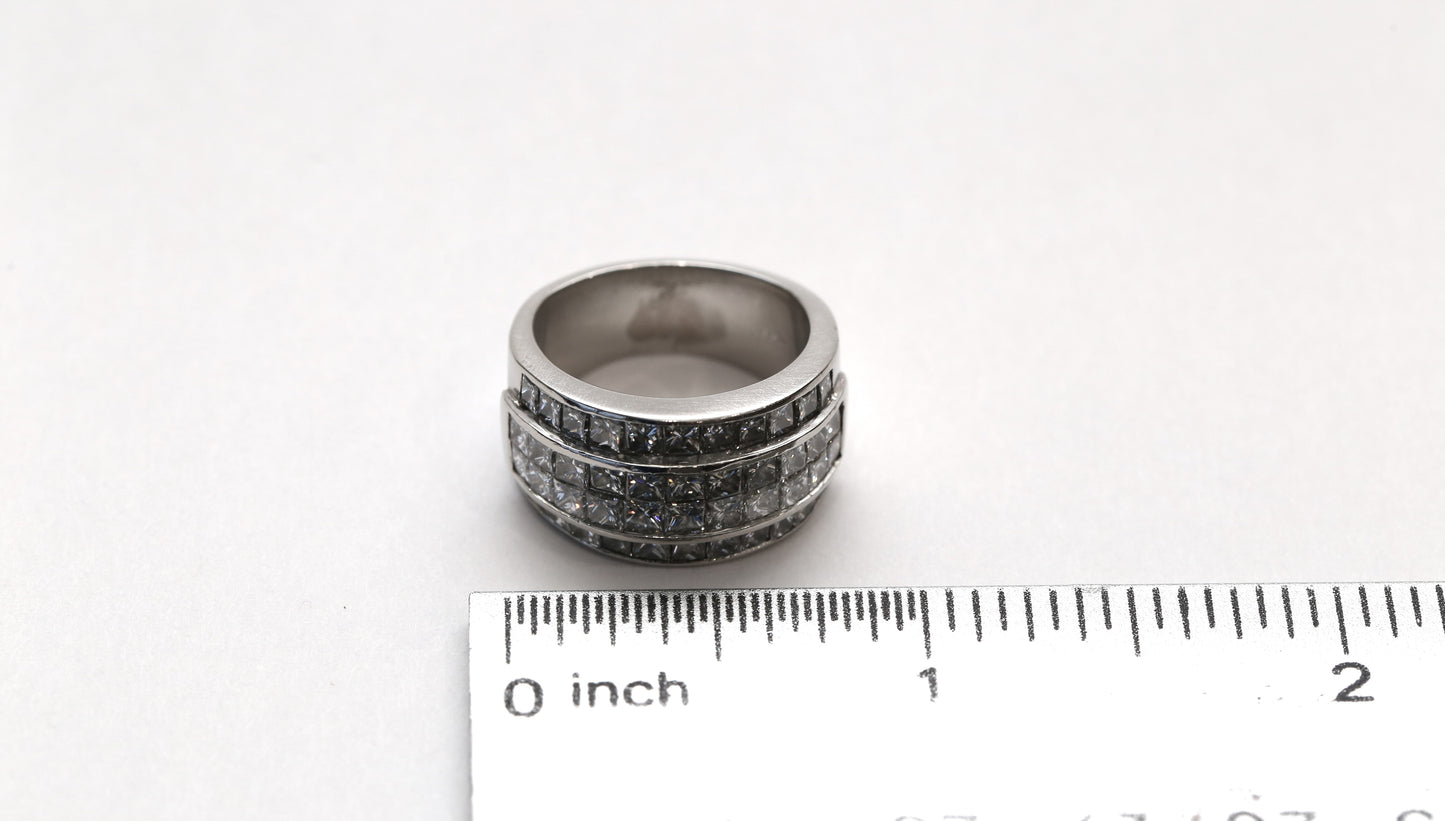 Platinum Multi-Diamond Ring, Size 6 - 17.9g