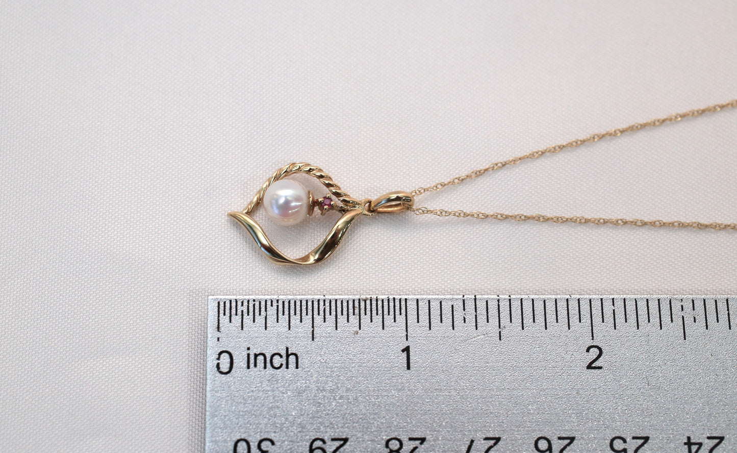 Van Dell 14k Yellow Gold Pearl Pendant Necklace, 18 inches - 2.1g