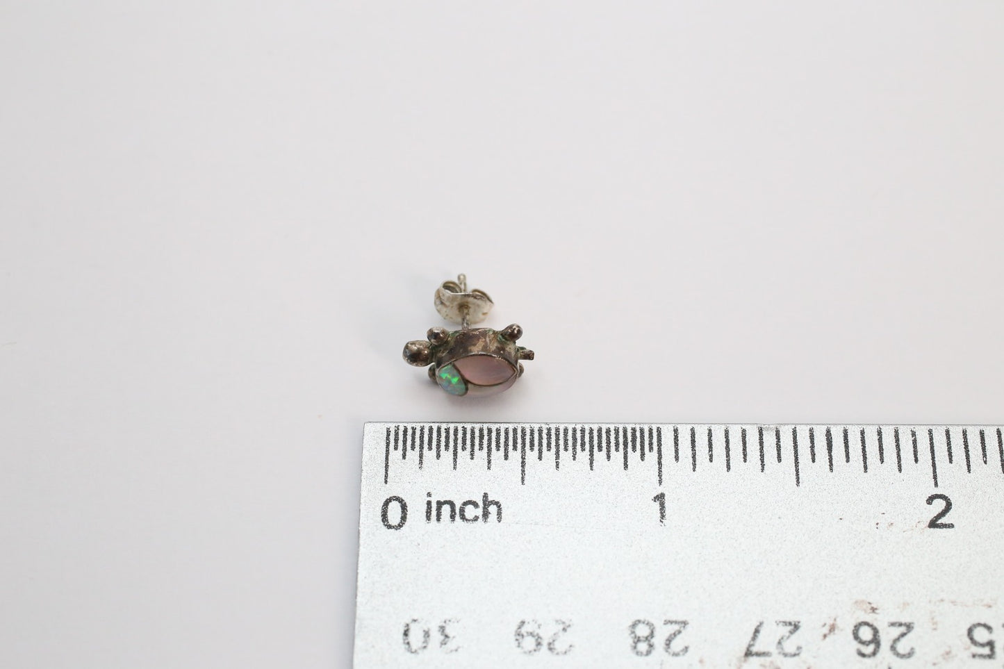 Vintage Sterling Silver Opal & Mother of Pearl Turtle Stud Earrings, 1.8g