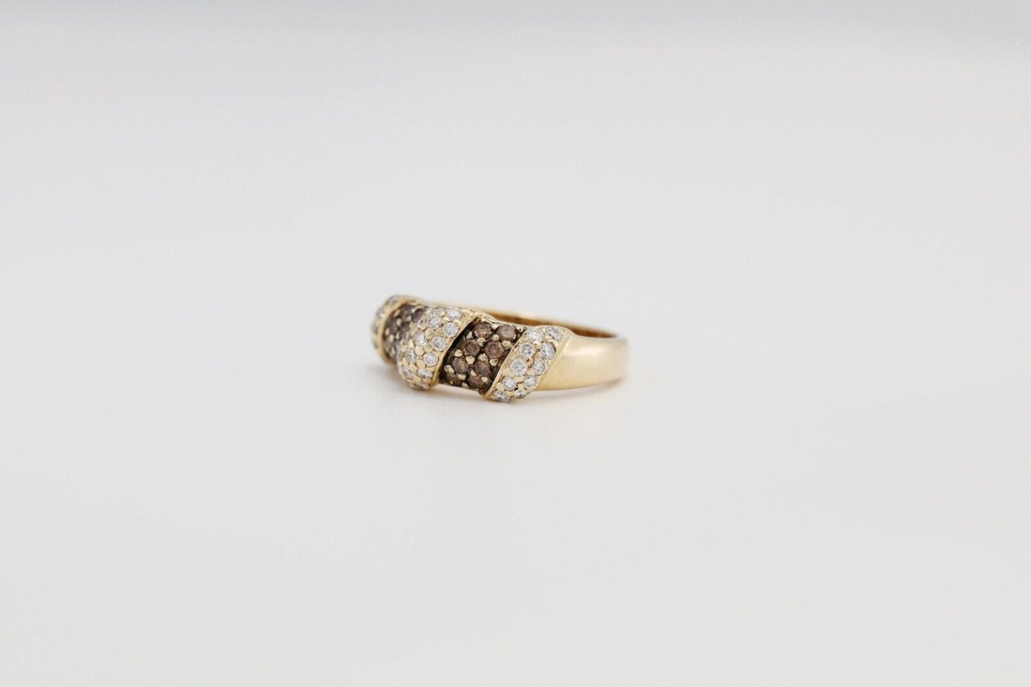 Le Vian 14k Yellow Gold Diamond Ring, Size 6.75 - 5.0g