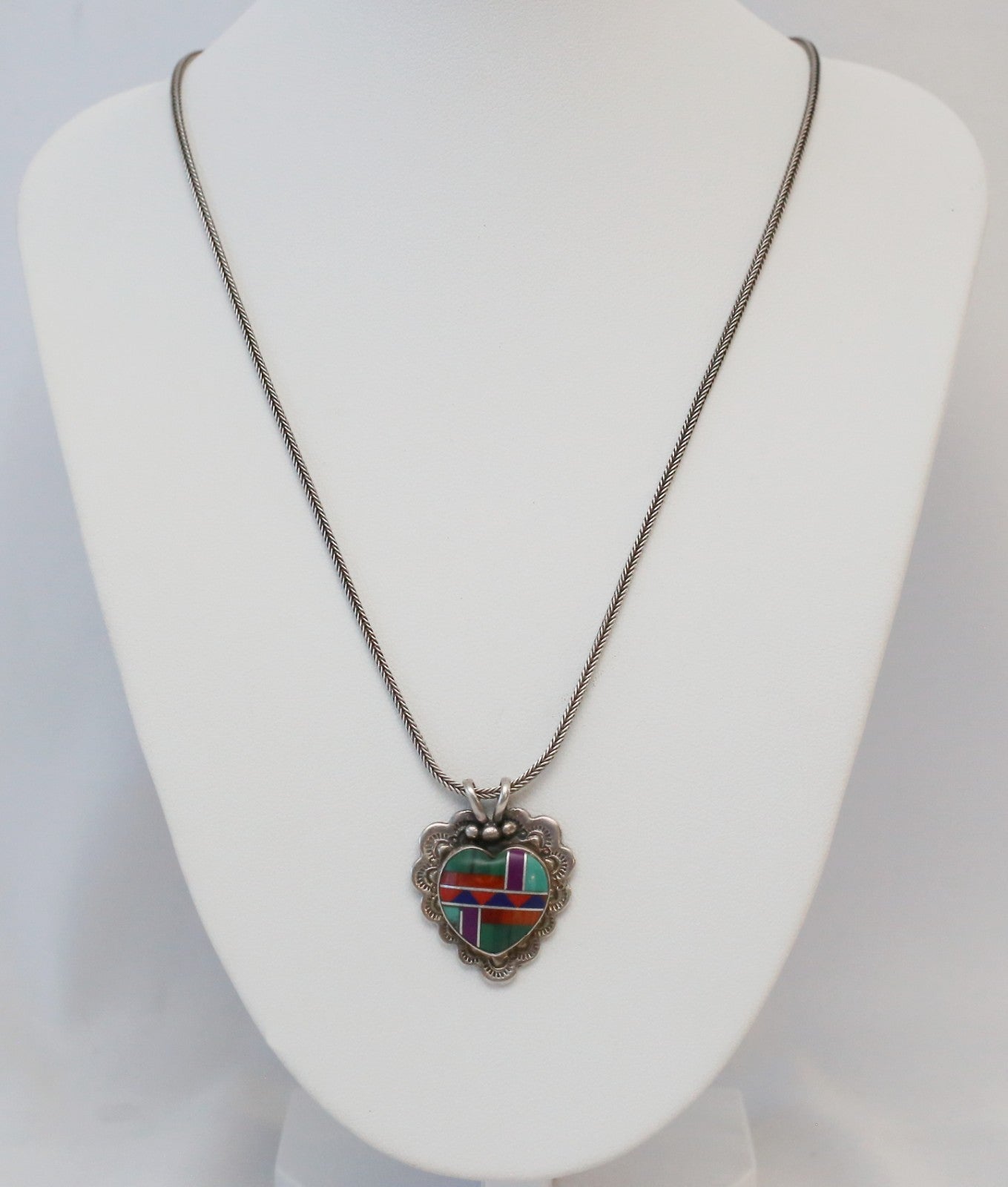 Vintage Sterling Silver Inlaid Heart Necklace, 16.5 inches - 11.0g
