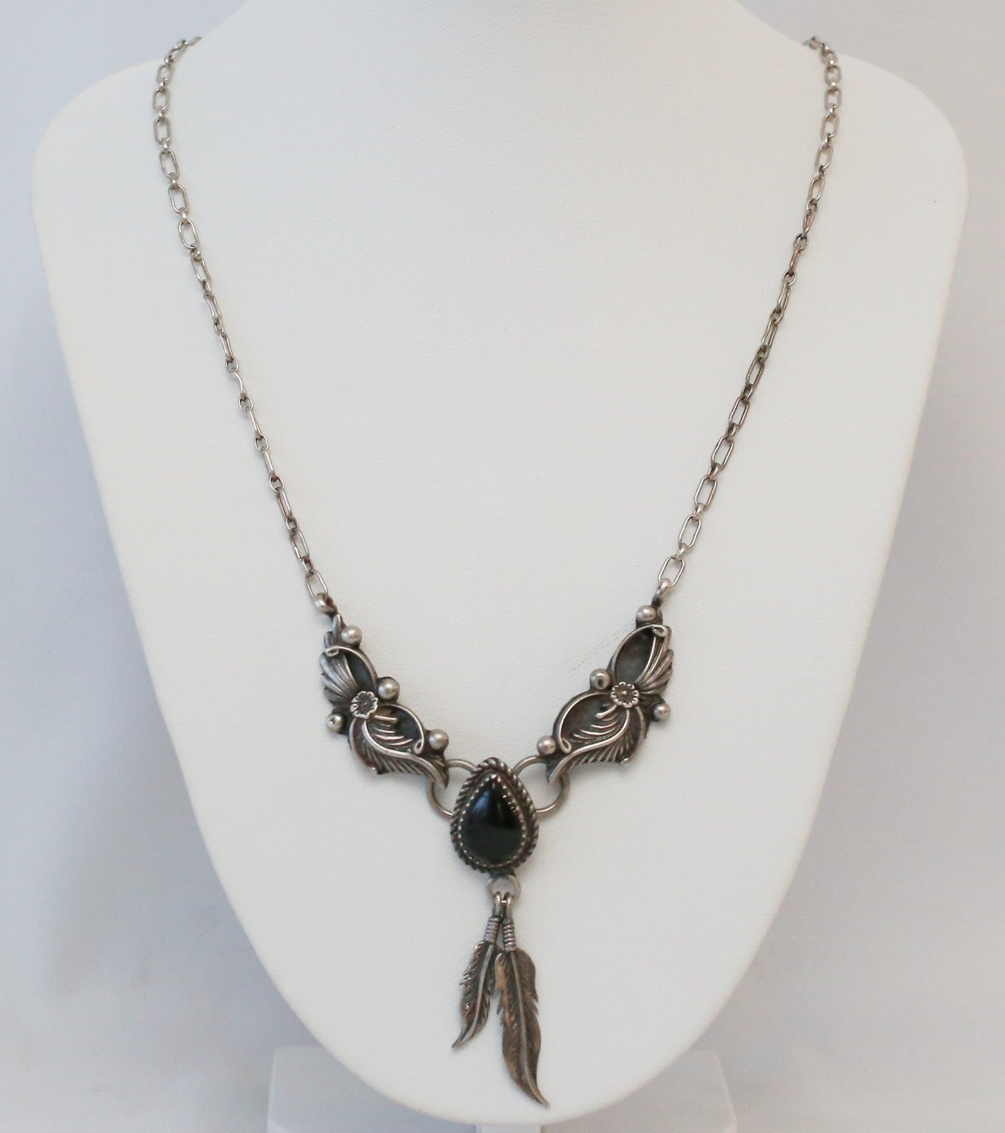 Vintage Sterling Silver Floral Feathered Onyx Necklace, 20 inches - 16.1g