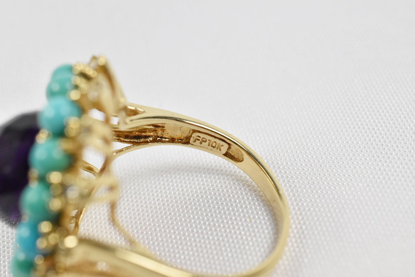 10k Yellow Gold Blue Coral & Amethyst Ring, Size 8.25 - 7.7g