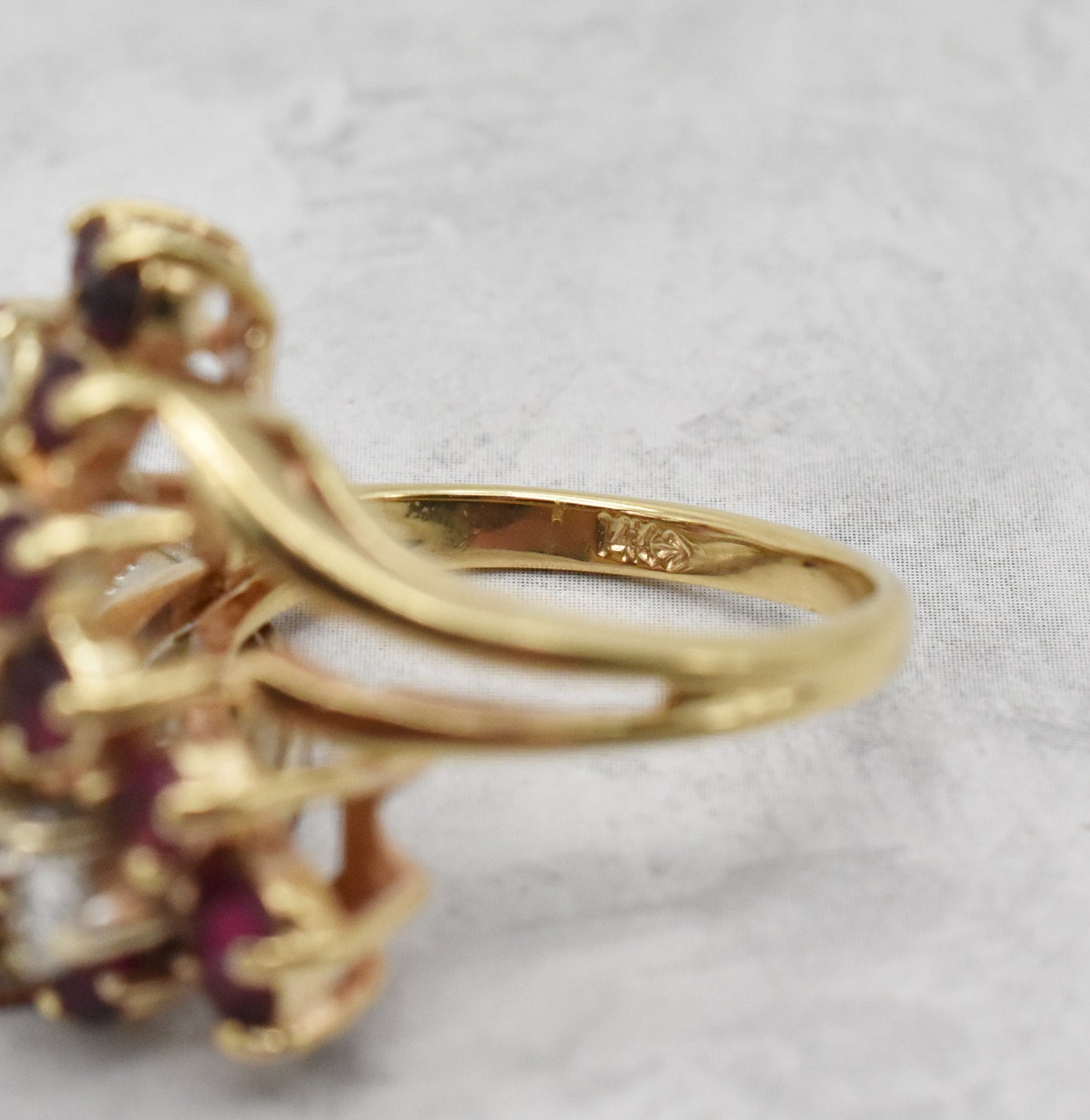 Vintage 14k Yellow Gold Ruby & Diamond Cocktail Ring, Size 5.5 - 6.9g