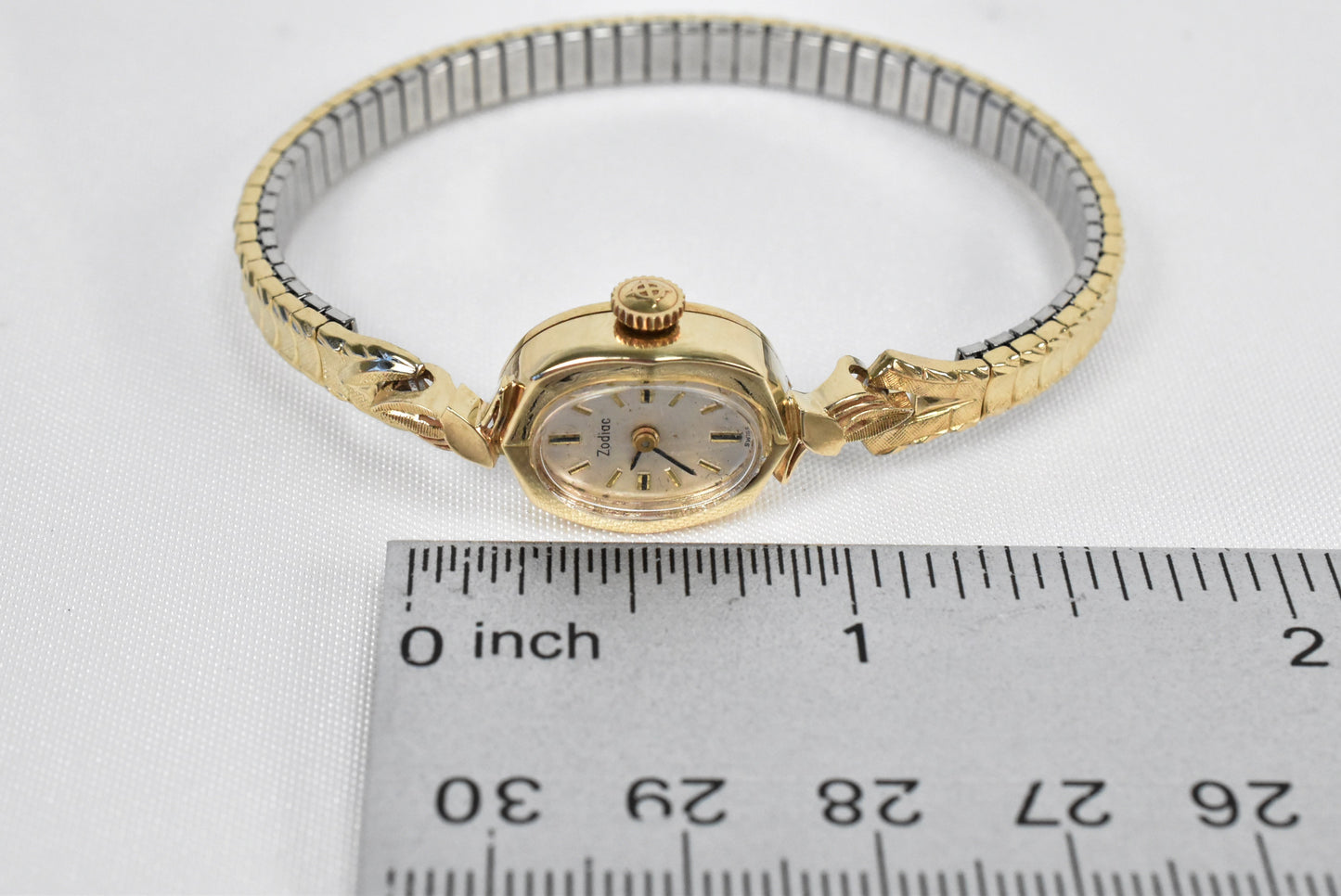 Vintage Zodiac 14k Yellow Gold 14mm Watch