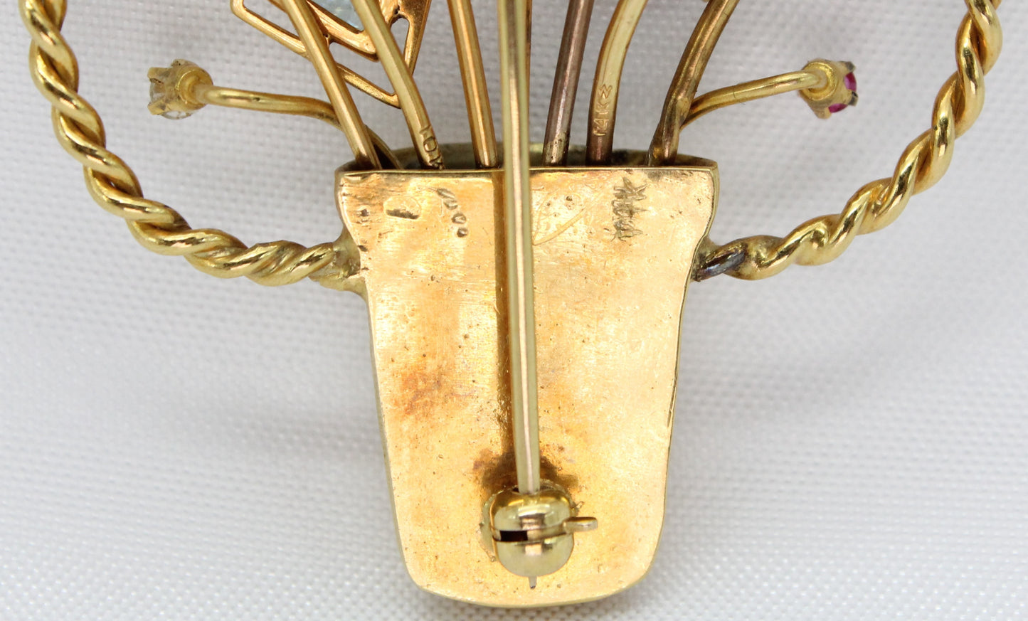 Vintage 14k Yellow Gold Gemstone Basket Brooch - 13.6g