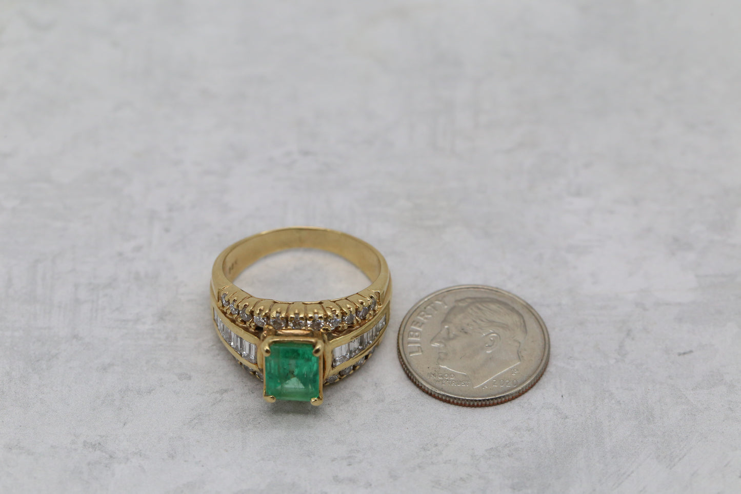 Vintage 14k Yellow Gold Emerald & Diamond Ring, Size 7.5 - 8.0g