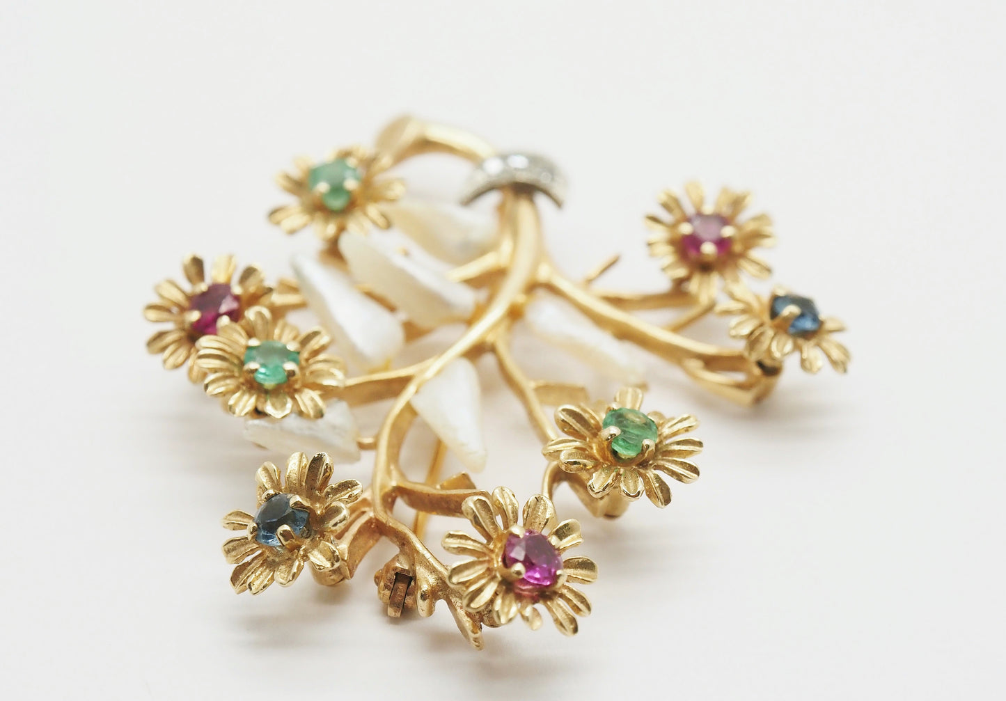 Vintage 14k Yellow Gold Branch & Flower Gemstone Brooch - 11.9g