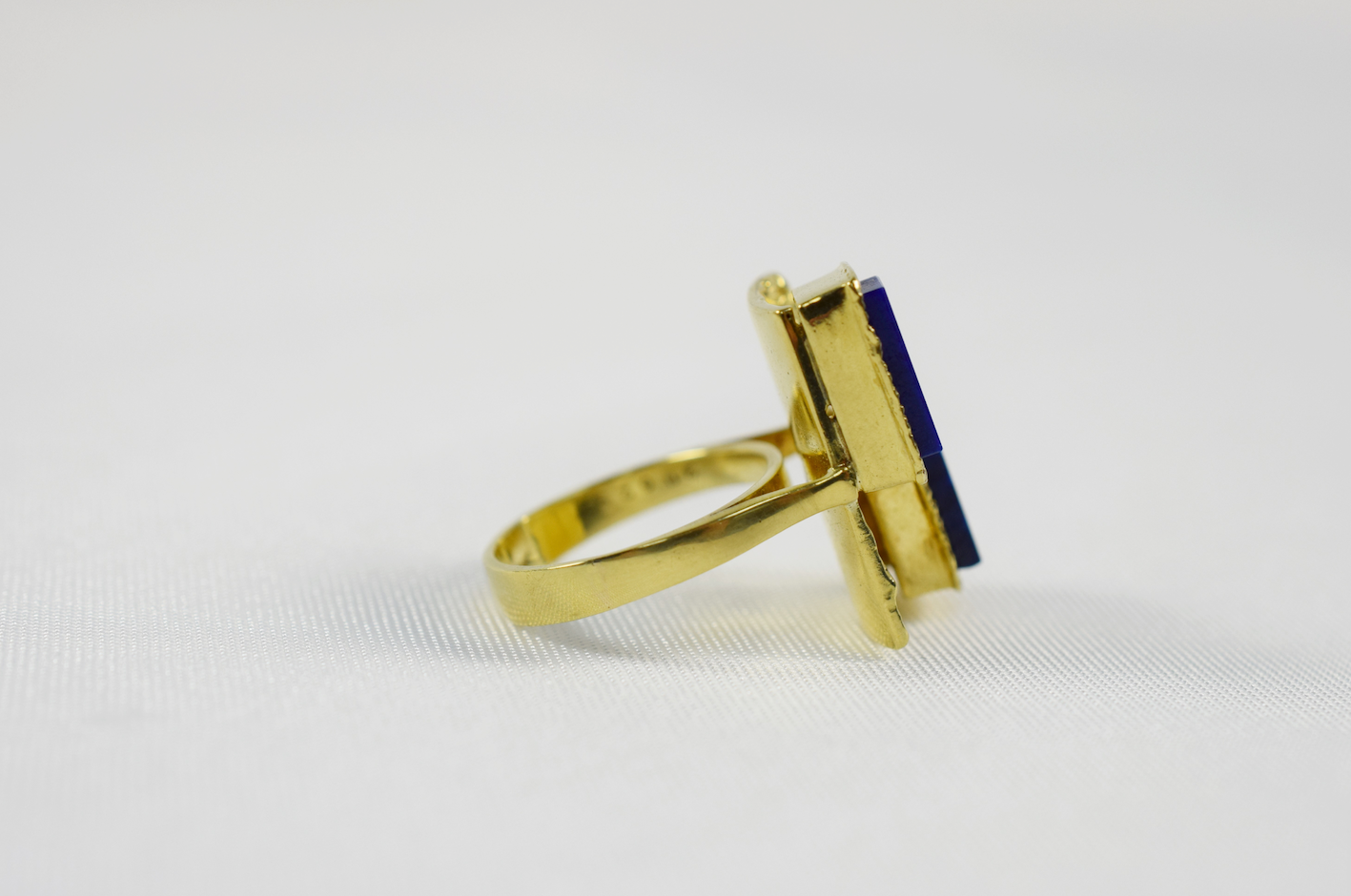 Vintage Cartier 18k Yellow Gold Geometric Lapis Lazuli Ring, Size 4.5 - 10.8g