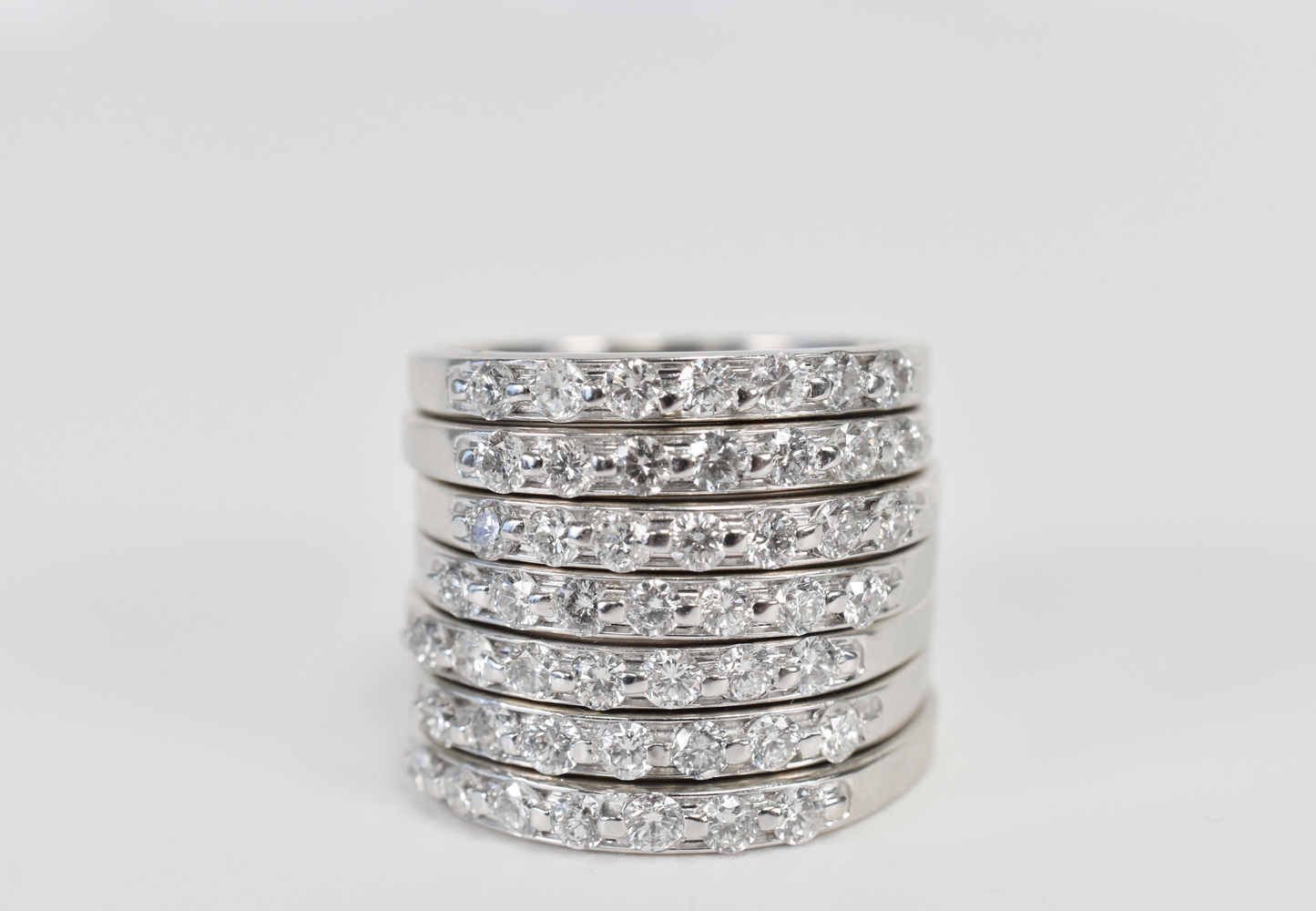 NEW 14k White Gold 5-Diamond Band, Size 7 - 1.9g