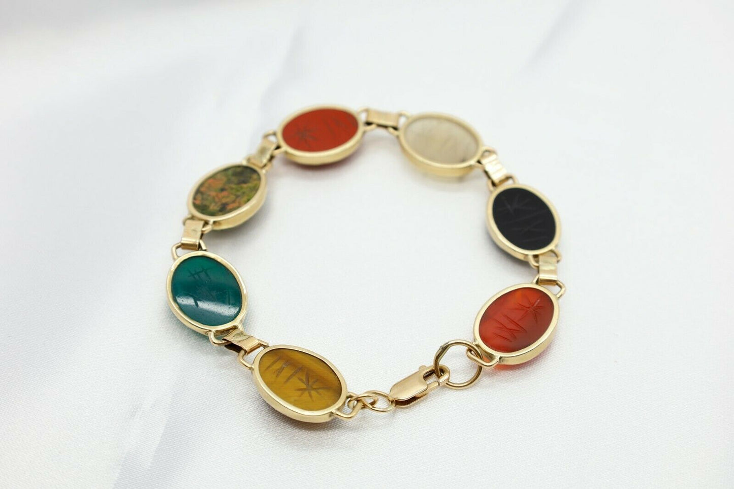 Vintage 14k Yellow Gold Ladies Seven Scarab Bracelet, 7.0 inches - 17.7g