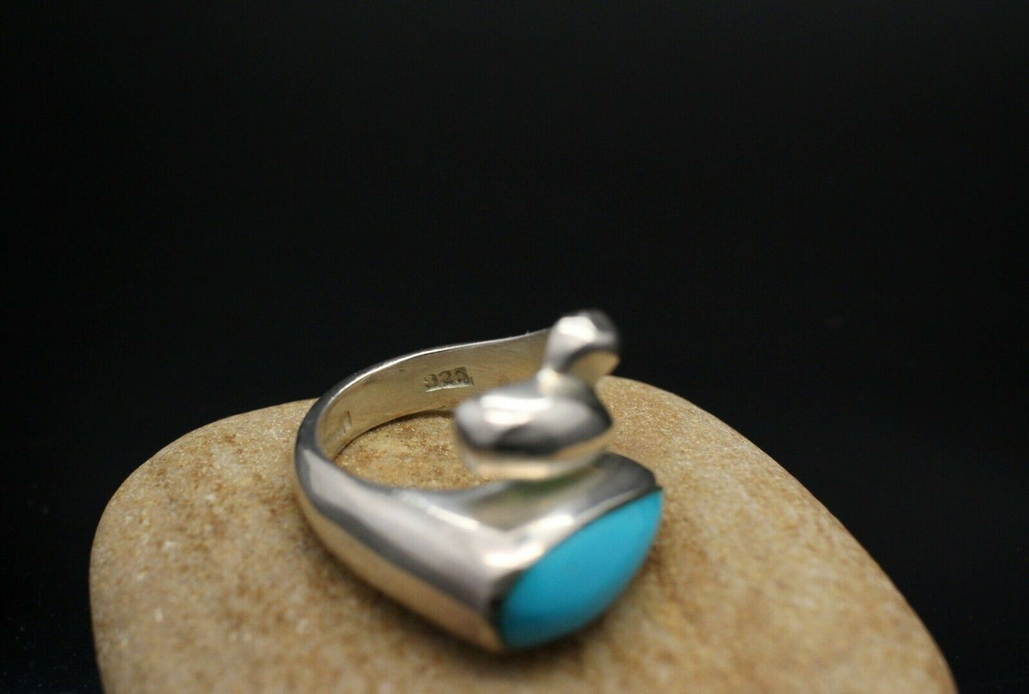 Sterling Silver Ladies Turquoise Ring, Size 6.5 - 12.6g