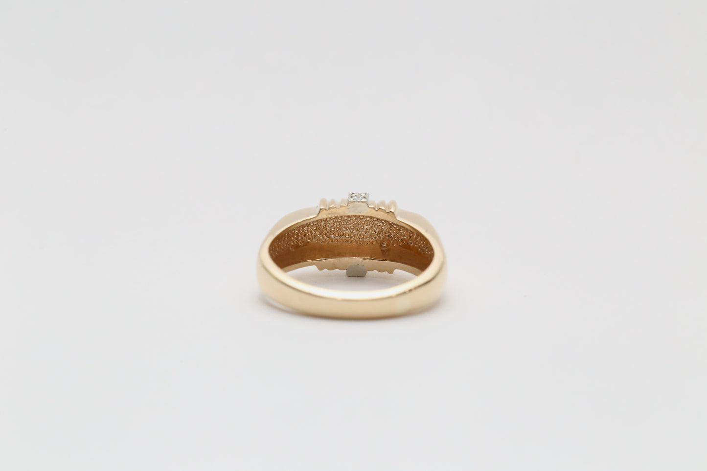 14k Yellow Gold Diamond Ring, Size 7.5 - 7.3g