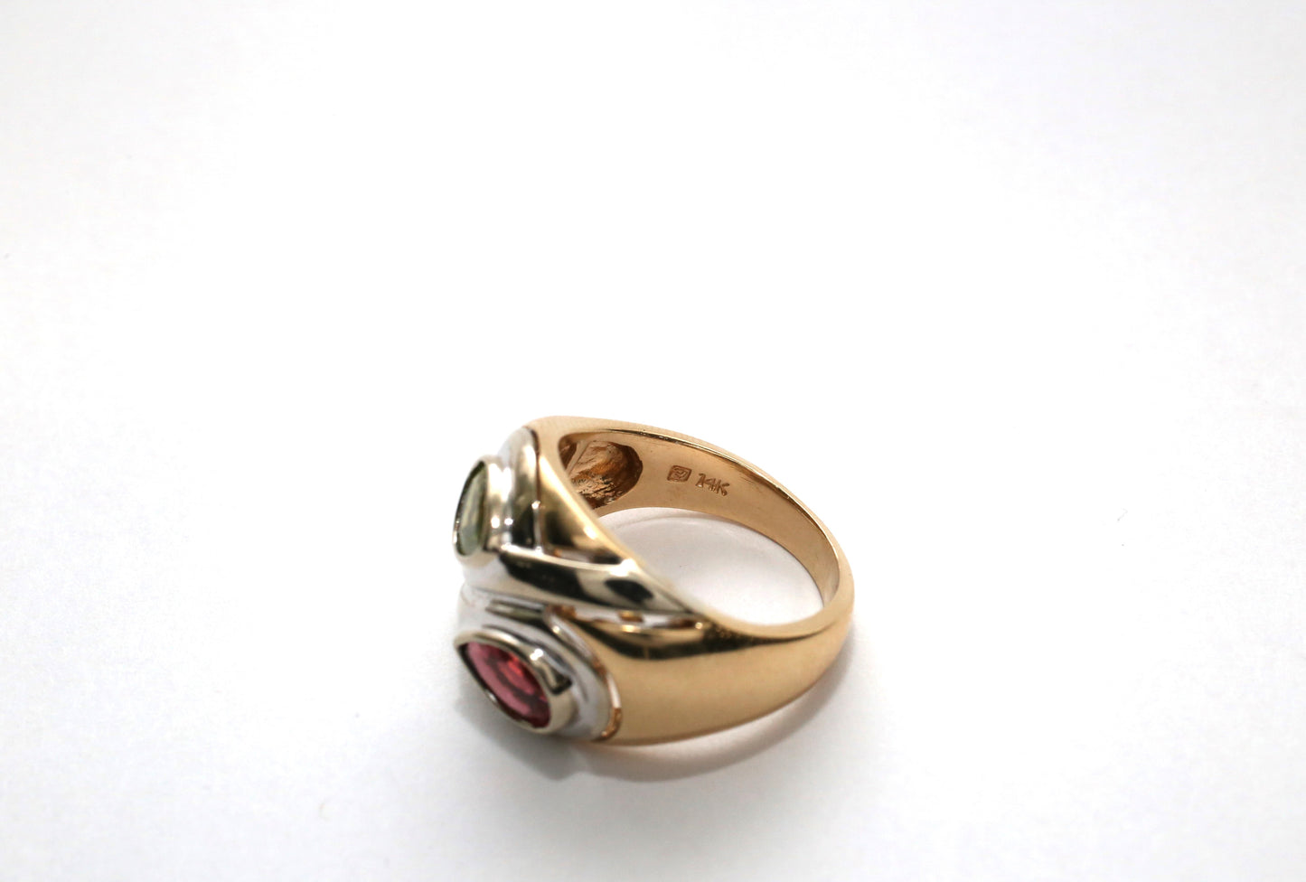 14k Yellow Gold Modern Peridot & Tourmaline Ring, Size 8.25 - 9.5g