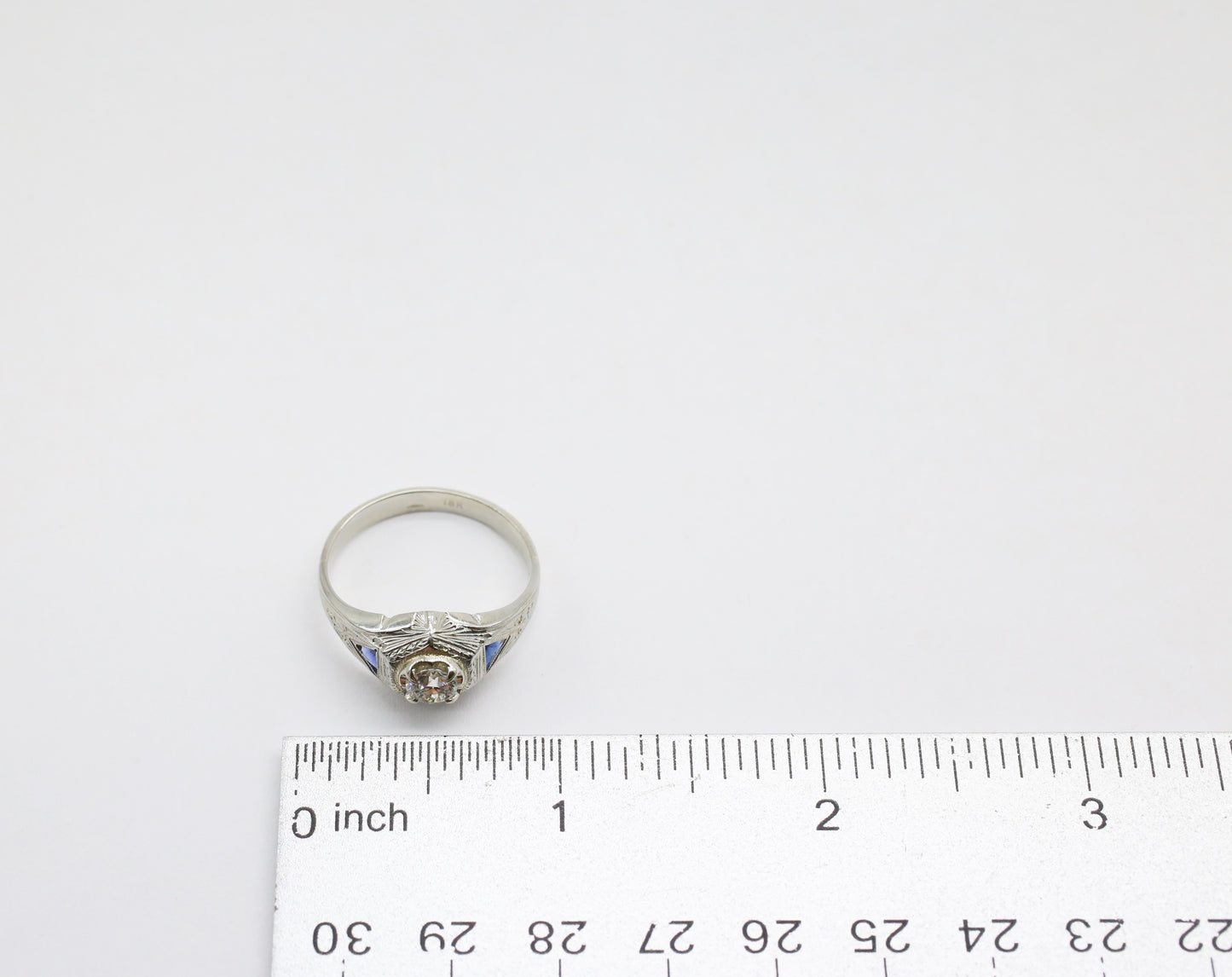 18k White Gold Diamond & Sapphire Ring, Size 10 - 5.4g