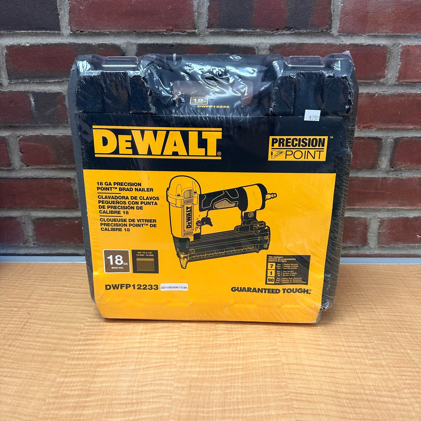 Dewalt DWFP12233 18 GA Precision Point Brad Nailer