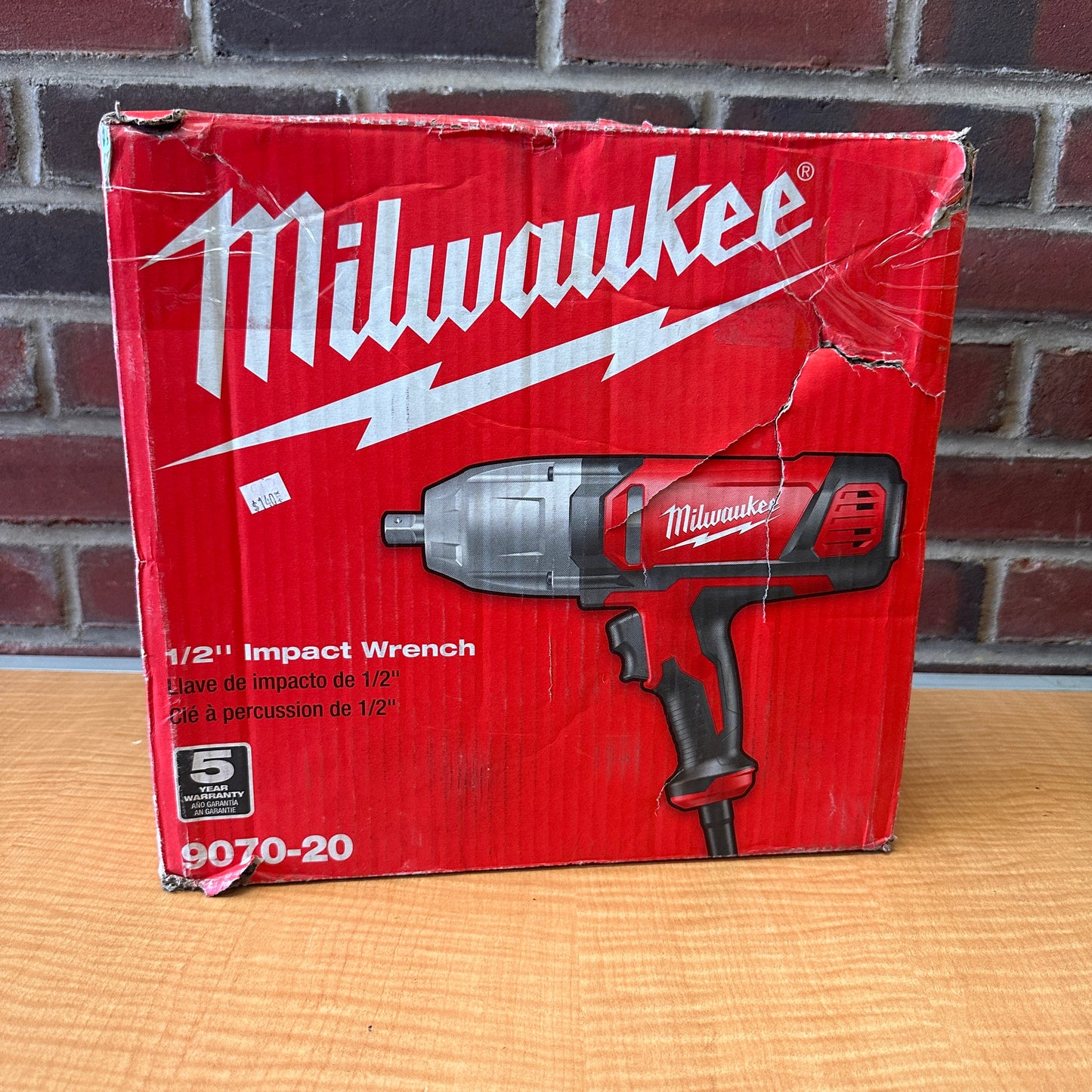 Milkwaukee 9070-20 1/2" Impact Wrench Corded