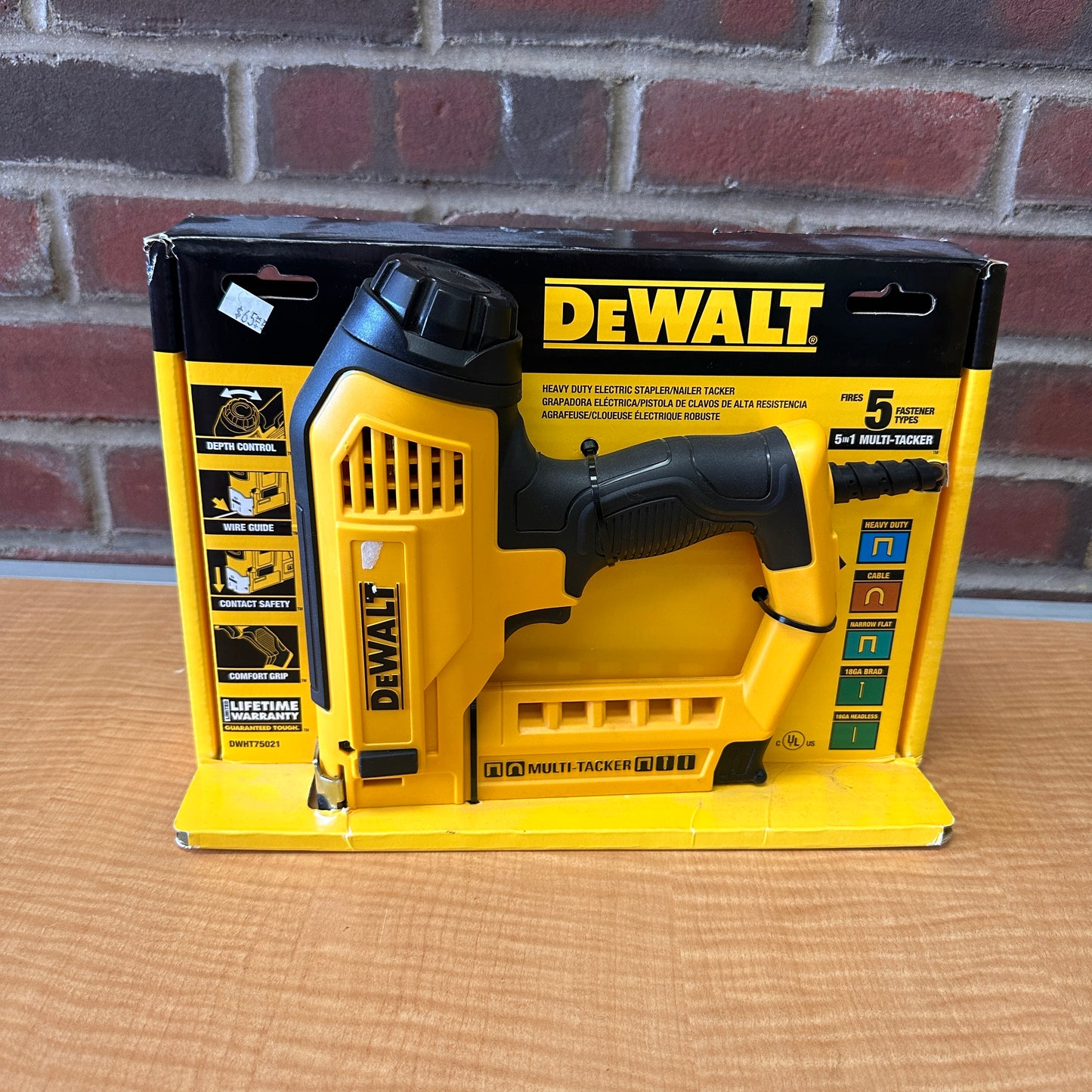 Dewalt DWHT75021 Heavy Duty Electric Stapler/Nailer Corded