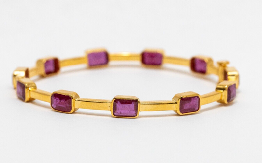 22k Yellow Gold Ruby Hinge Bangle, 7 inches - 14.5g