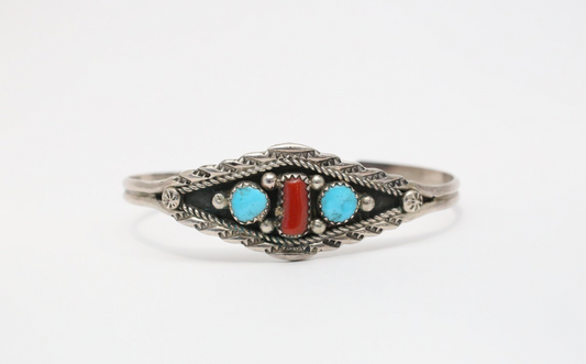 Vintage Navajo Sterling Silver Turquoise Cuff Bracelet, Size 6 - 11.1g