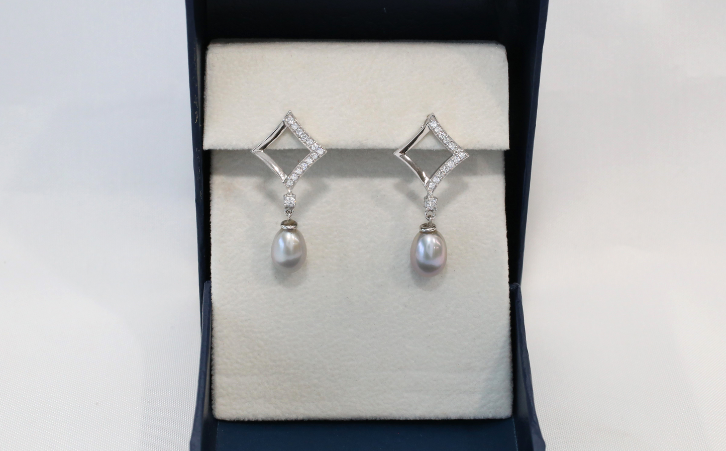 18k White Gold Diamond and Pearl Dangle Earrings, 5.4g