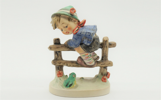 Vintage Goebel Hummel #201 2/0 "Retreat to Safety" Boy & Frog Figurine W.Germany TMK5