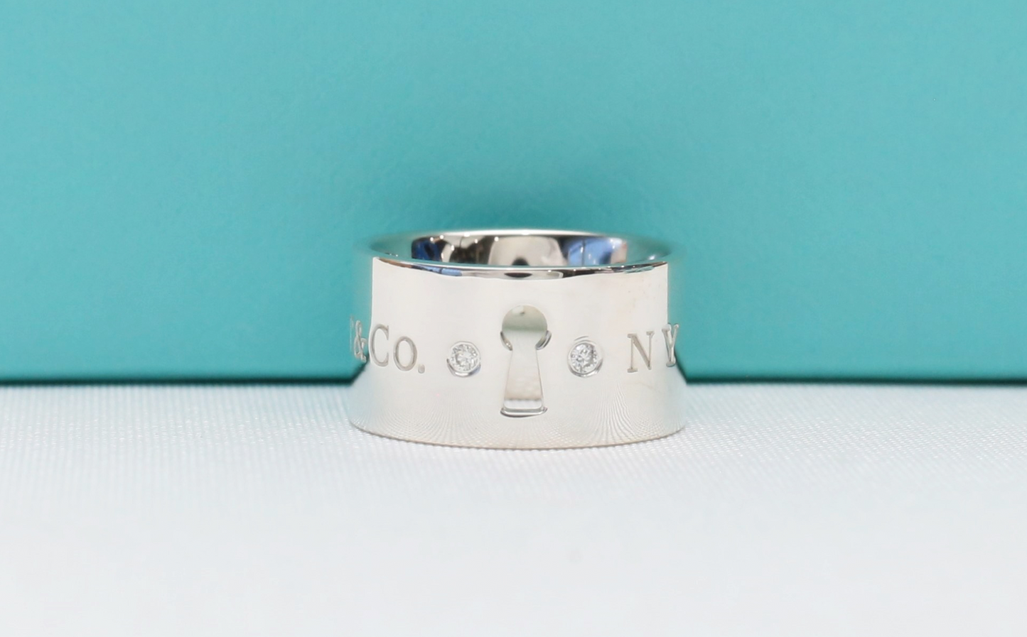 NEW Tiffany & Co. Sterling Silver Diamond Lock Wide Ring, Size 4 - 6.8g