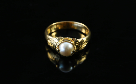 24k Yellow Gold 6.4mm Pearl Ring, Size 7 - 6.3g