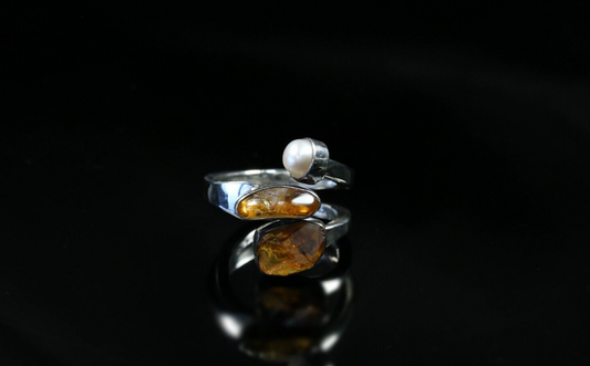 Lilly Barrack Sterling Silver Pearl & Rough Cut Citrine Ring, Size 8 - 12.0g