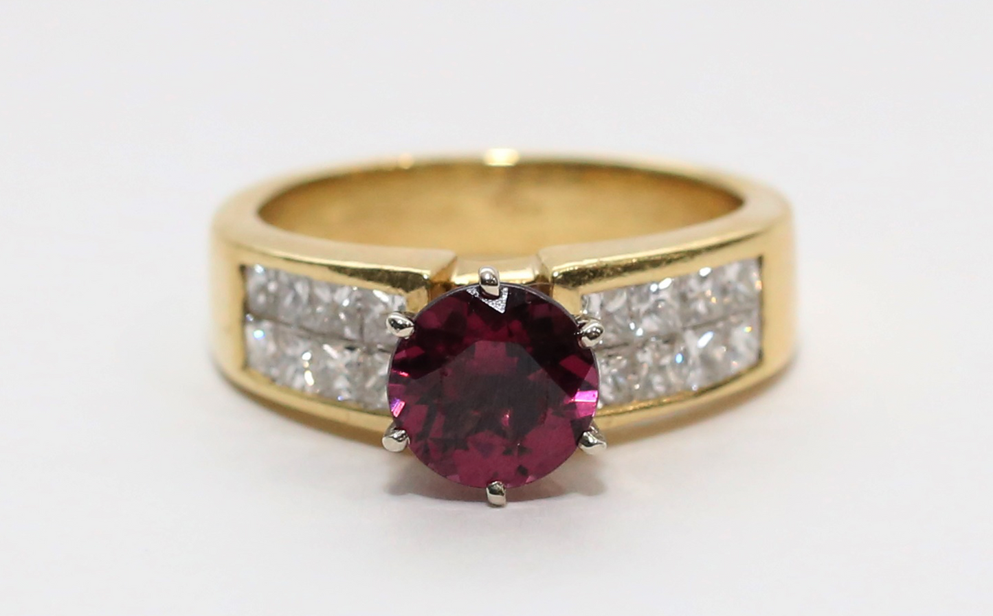 18k Yellow Gold Tourmaline & Diamond Ring, Size 6.5 - 7.8g