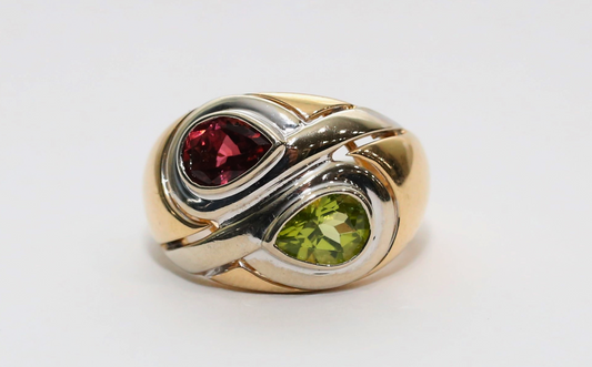 14k Yellow Gold Modern Peridot & Tourmaline Ring, Size 8.25 - 9.5g