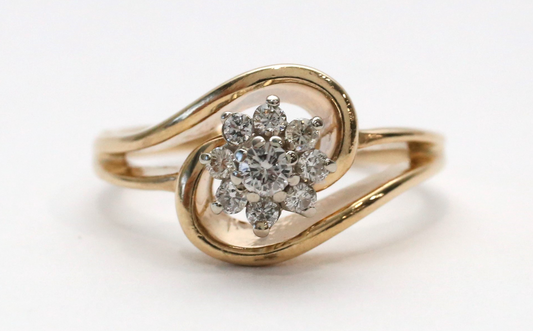 14k Yellow Gold Flower Diamond Ring, Size 6.75 - 3.2g