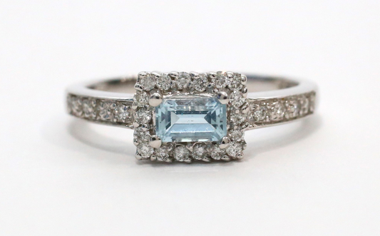 14k White Gold Aquamarine & Diamond Ring, Size 6.75 - 2.7g