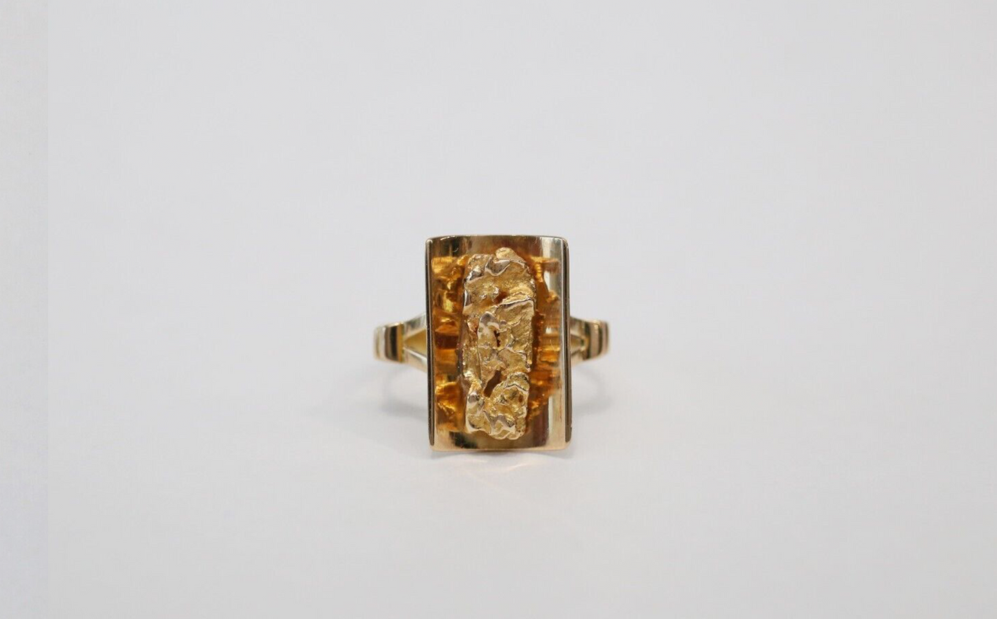 18k Yellow Gold Nugget Ring, Size 8.5 - 5.2g