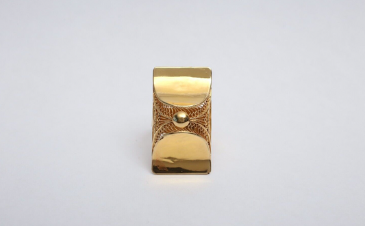 18k Yellow Gold Hand-Crafted Raised Rectangle Ring, Size Adjustable - 8.9g