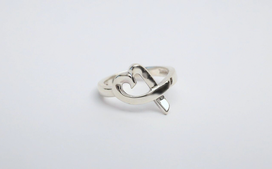 Tiffany & Co Paloma Picasso Sterling Silver Loving Heart Ring, Size 6.25 - 4.0g