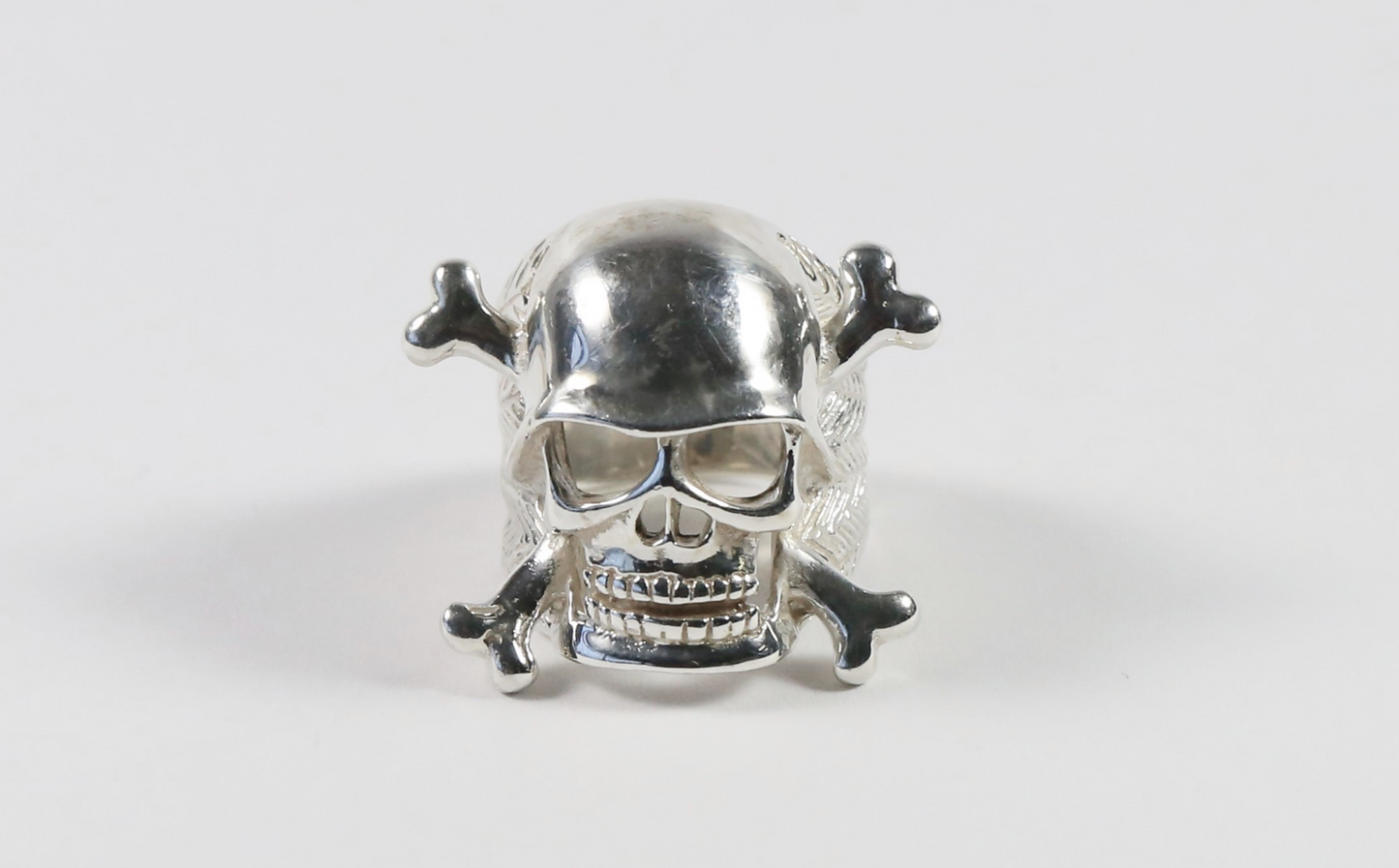 Sterling Silver Skull & Crossbones Ring, Size 6 - 16.0g