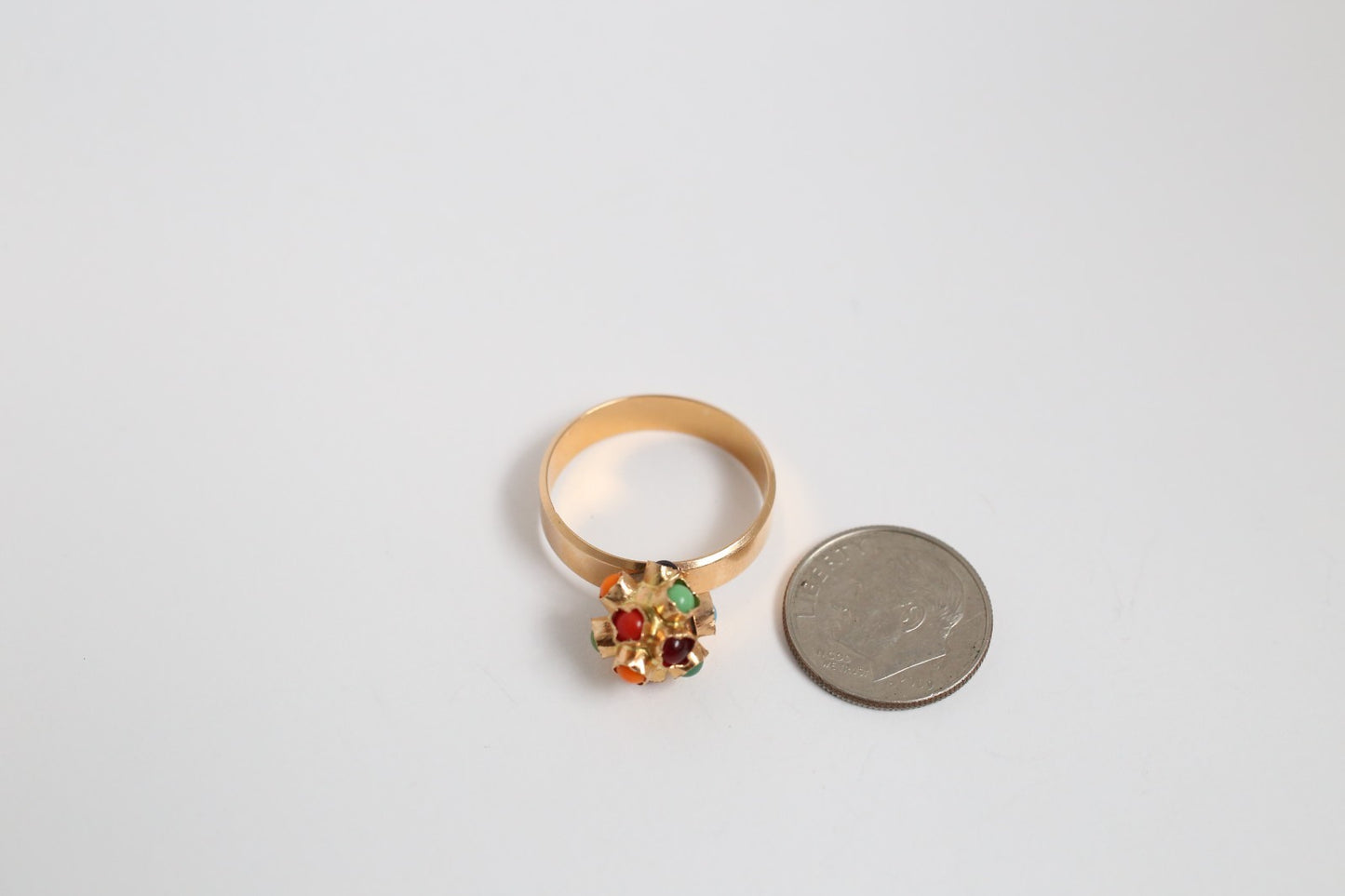 19.2k Portuguese Gold Multi-Stone Ring, Size 8.5 - 4.8g