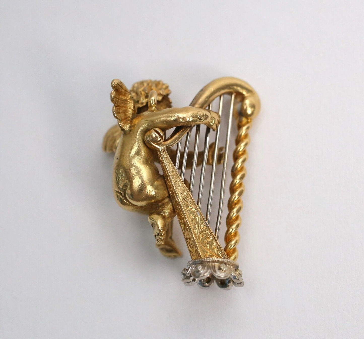 Vintage 18k Gold Cherub & Harp Pendant, 17.1g