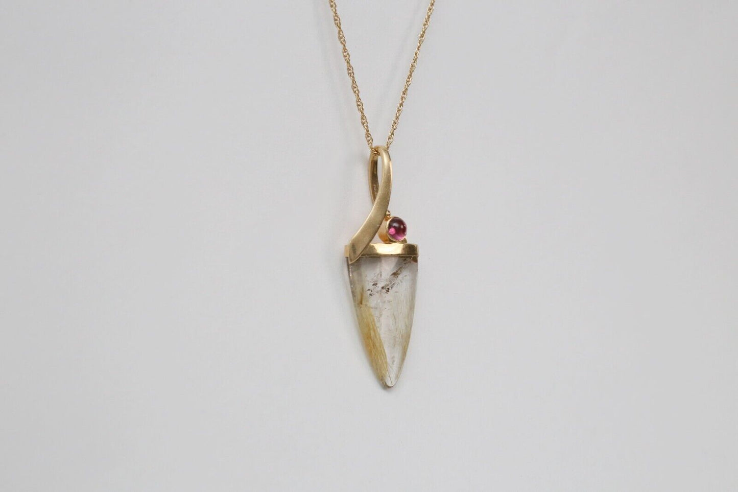 14k Yellow Gold Quartz Pendant, 4.4g