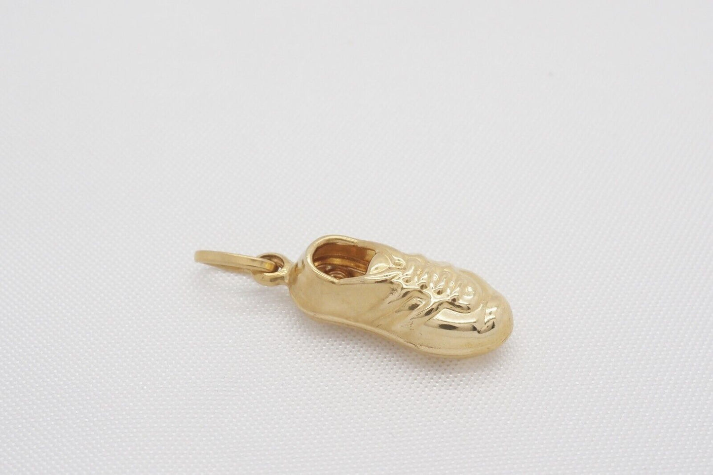 18k Yellow Gold Soccer Cleat Charm - 1.6g