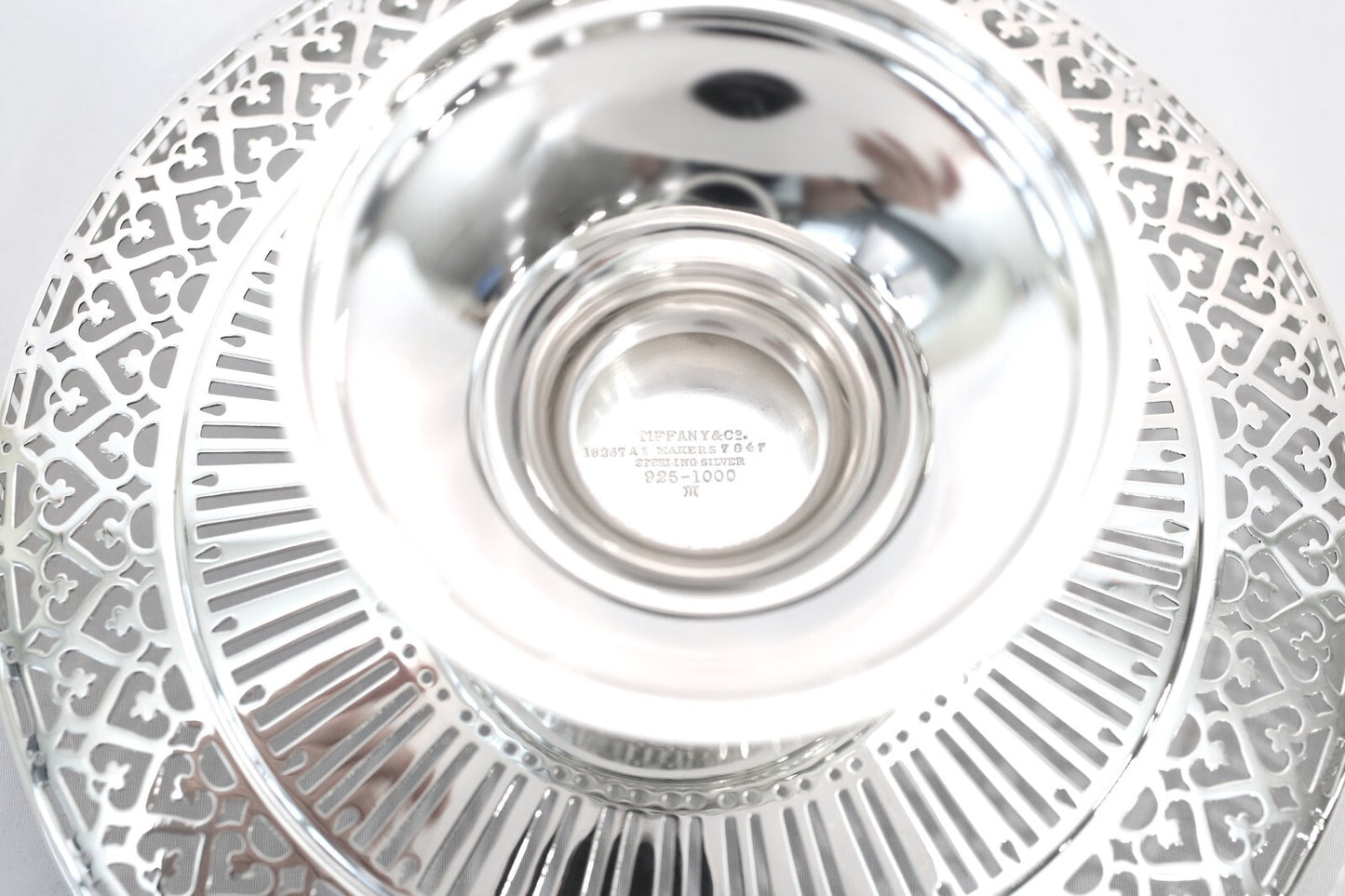Tiffany & Co. Makers 18267 Sterling Silver Pedestal Tazza - 272.5g