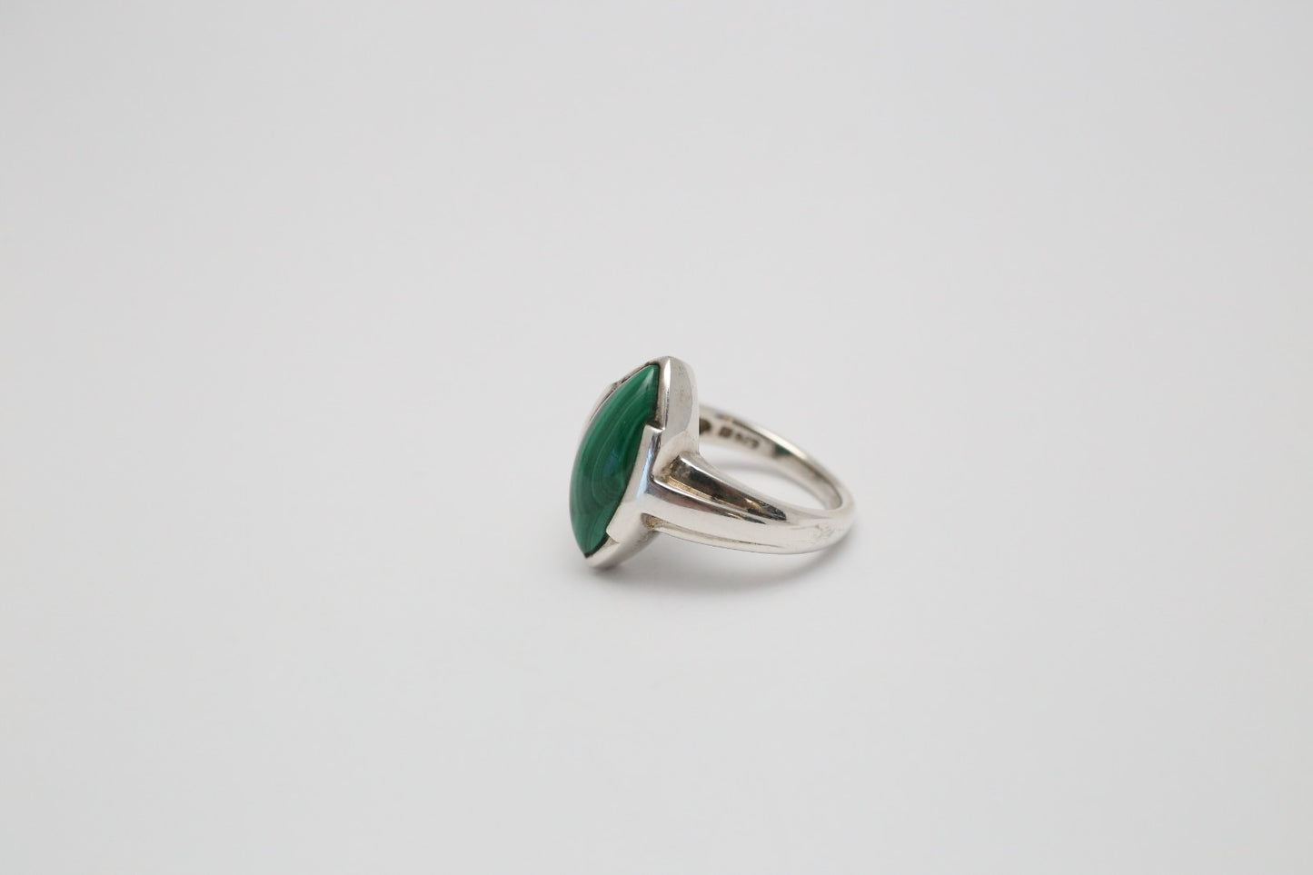 Sterling Silver Malachite Ring, Size 8.25 - 7.7g
