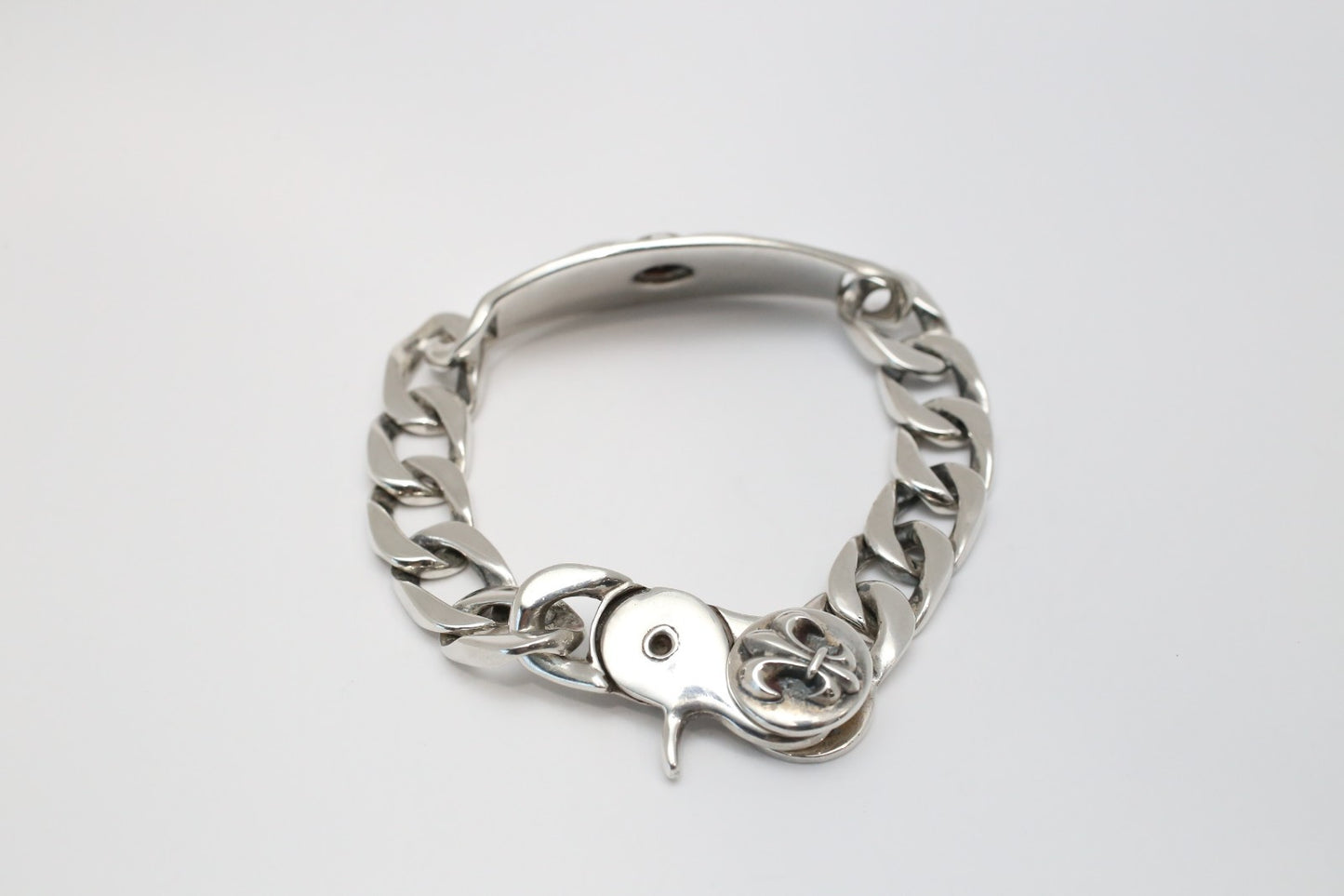 Sterling Silver Curb Link ID Motif Plate Bracelet, 8.5 inches - 69.3g