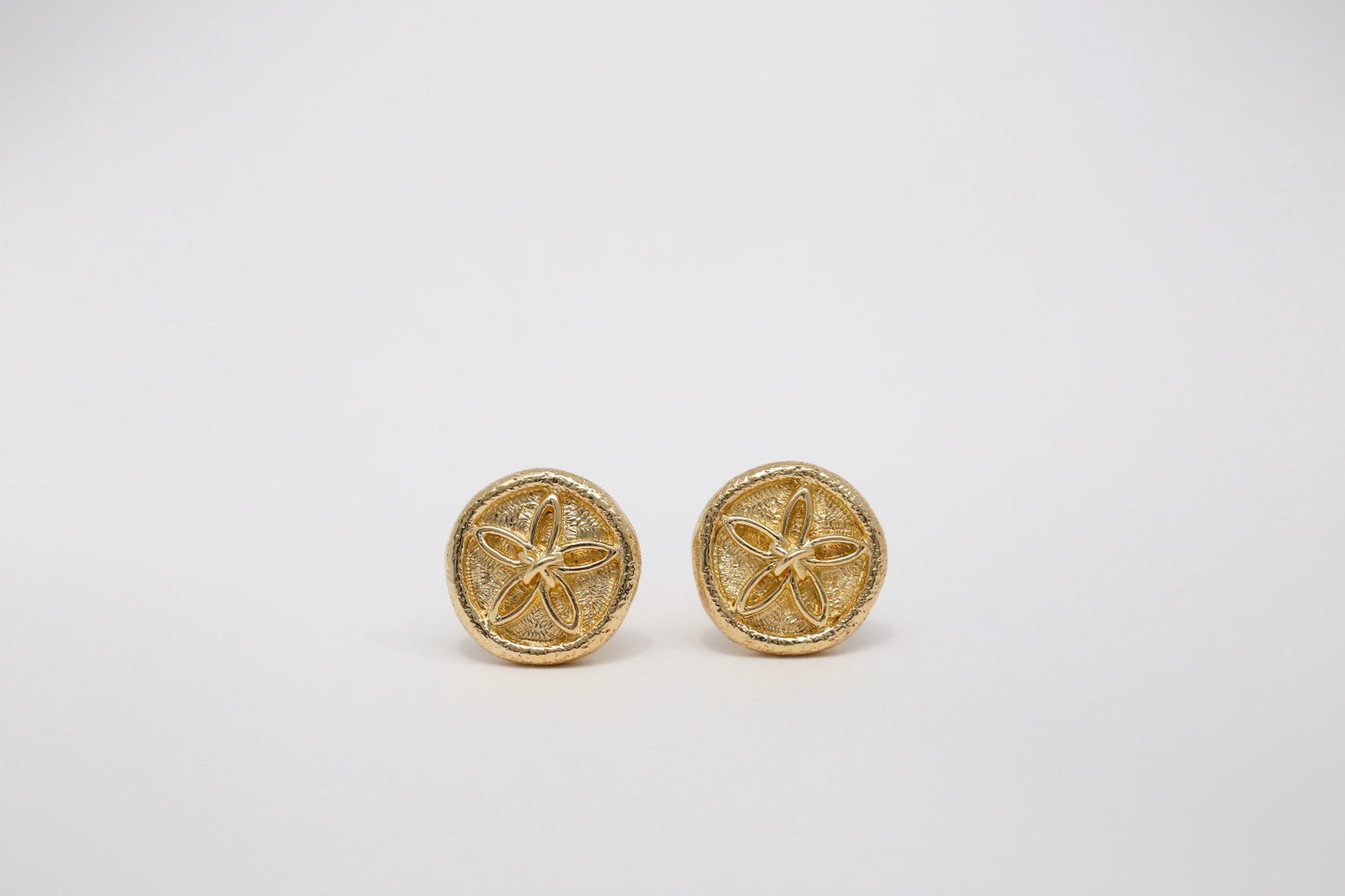 Tiffany & Co Schlumberger 18k Yellow Gold Sand Dollar Button Clip On Earrings, 15.2g