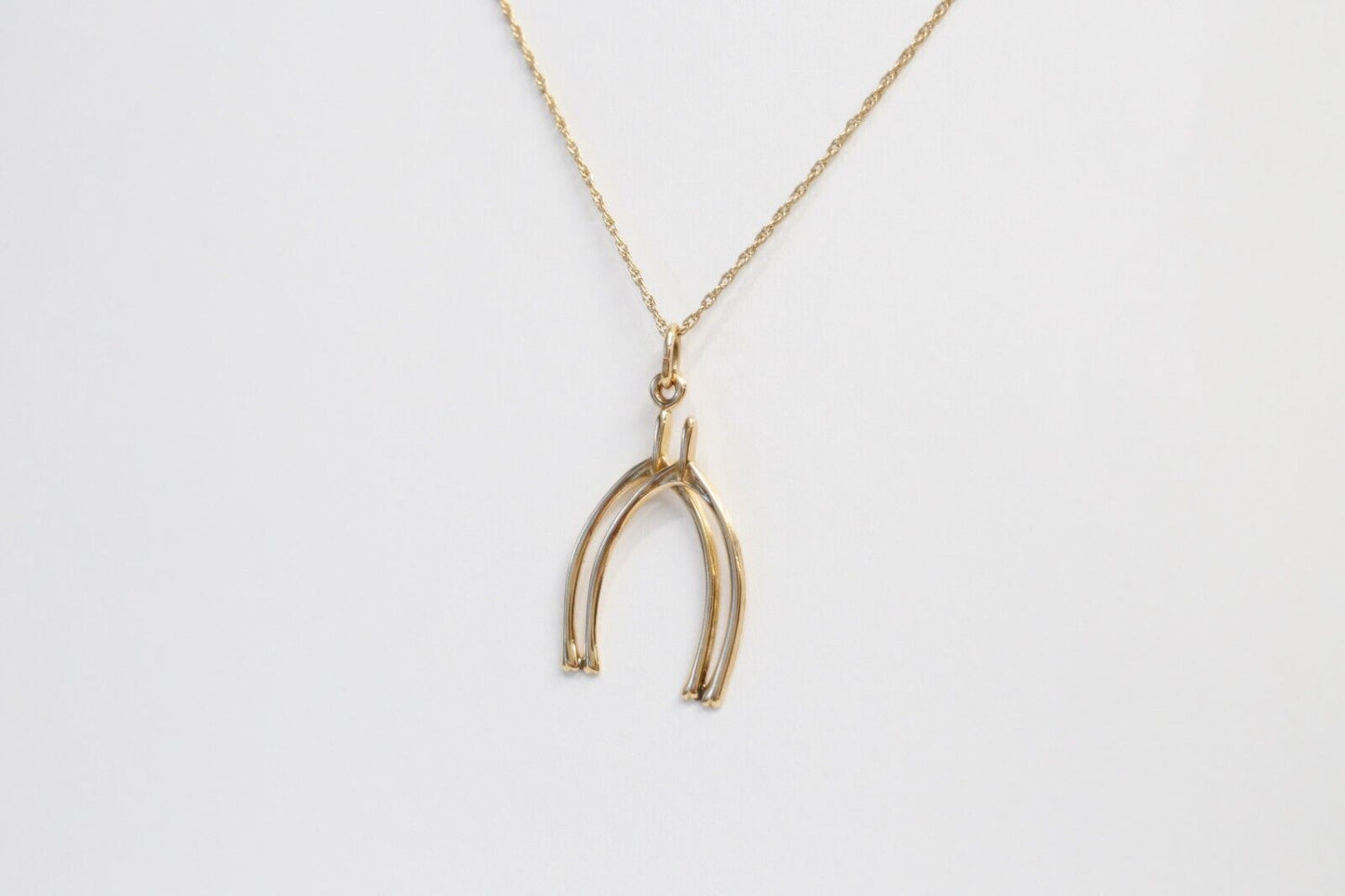 14k Yellow Gold Double Wishbone Charm, 2.1g