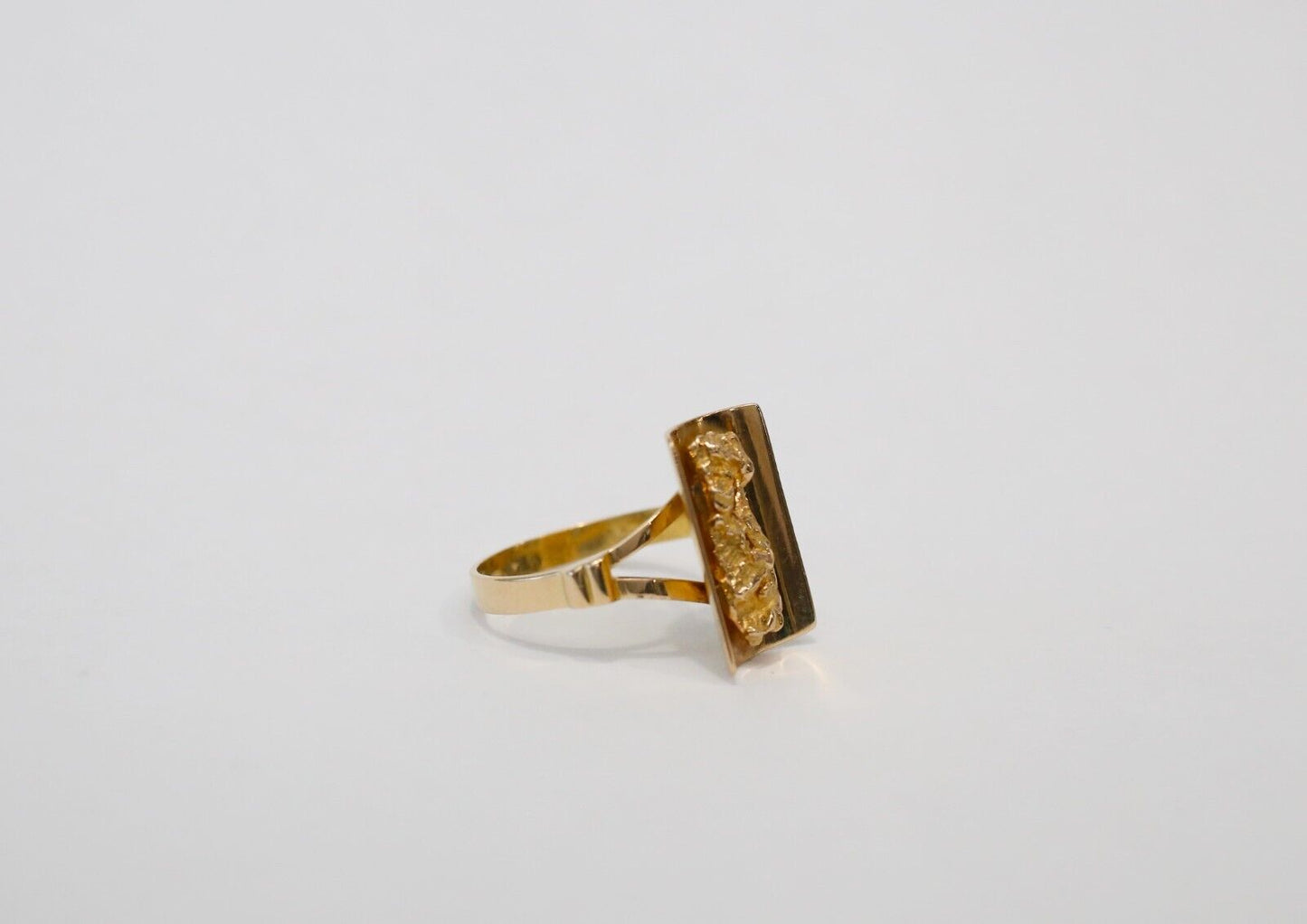 18k Yellow Gold Nugget Ring, Size 8.5 - 5.2g