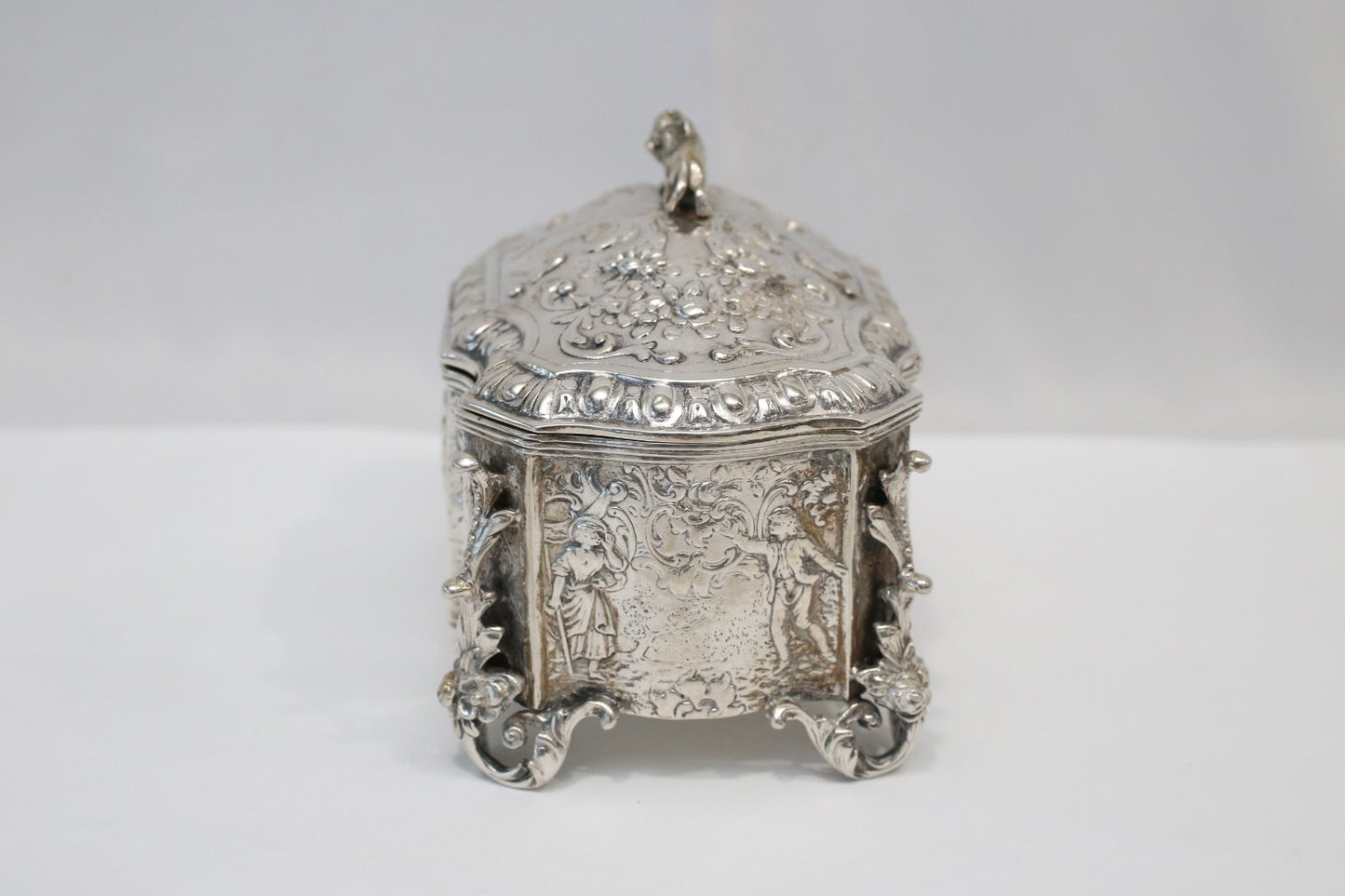 Antique Sterling Silver Esrog Box, 13.1 Oz