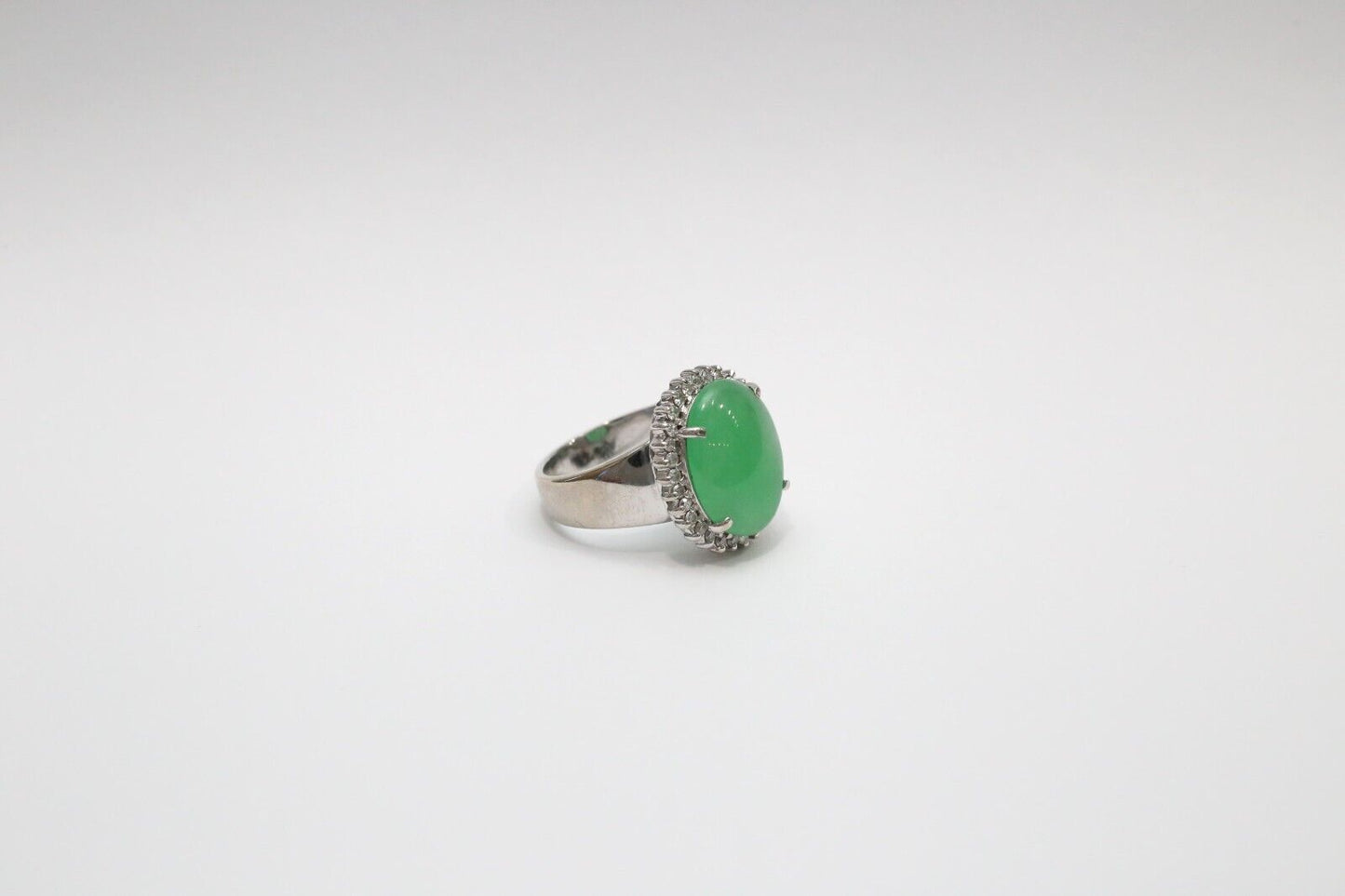 14k White Gold Imperial Jade & Diamond Ring, Size 6.75 - 9.0g